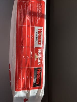 Huggies Snug & Dry Size 2 74ct - Thumbnail 2