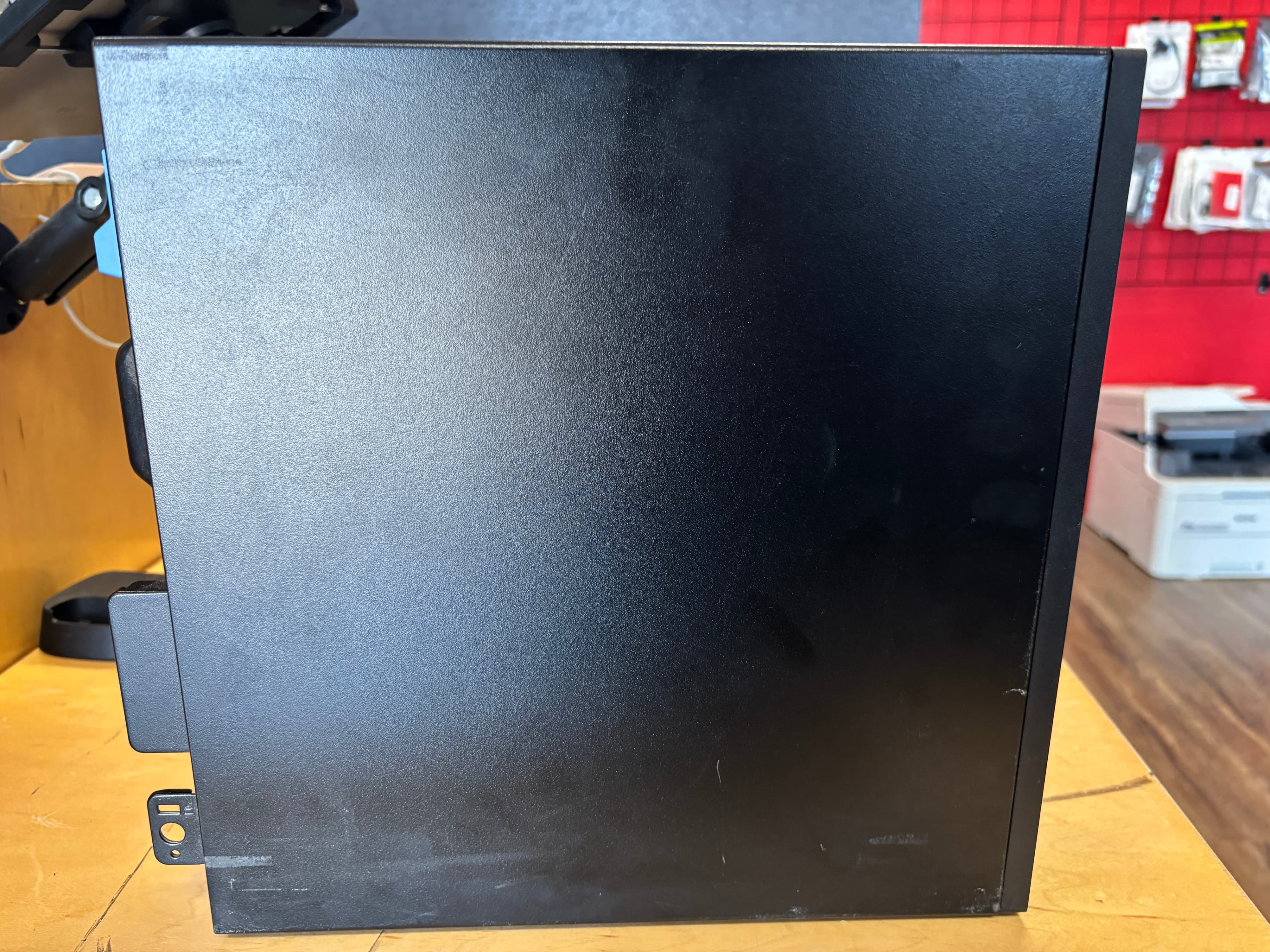 DELL OptiPlex 5070 - Thumbnail 6