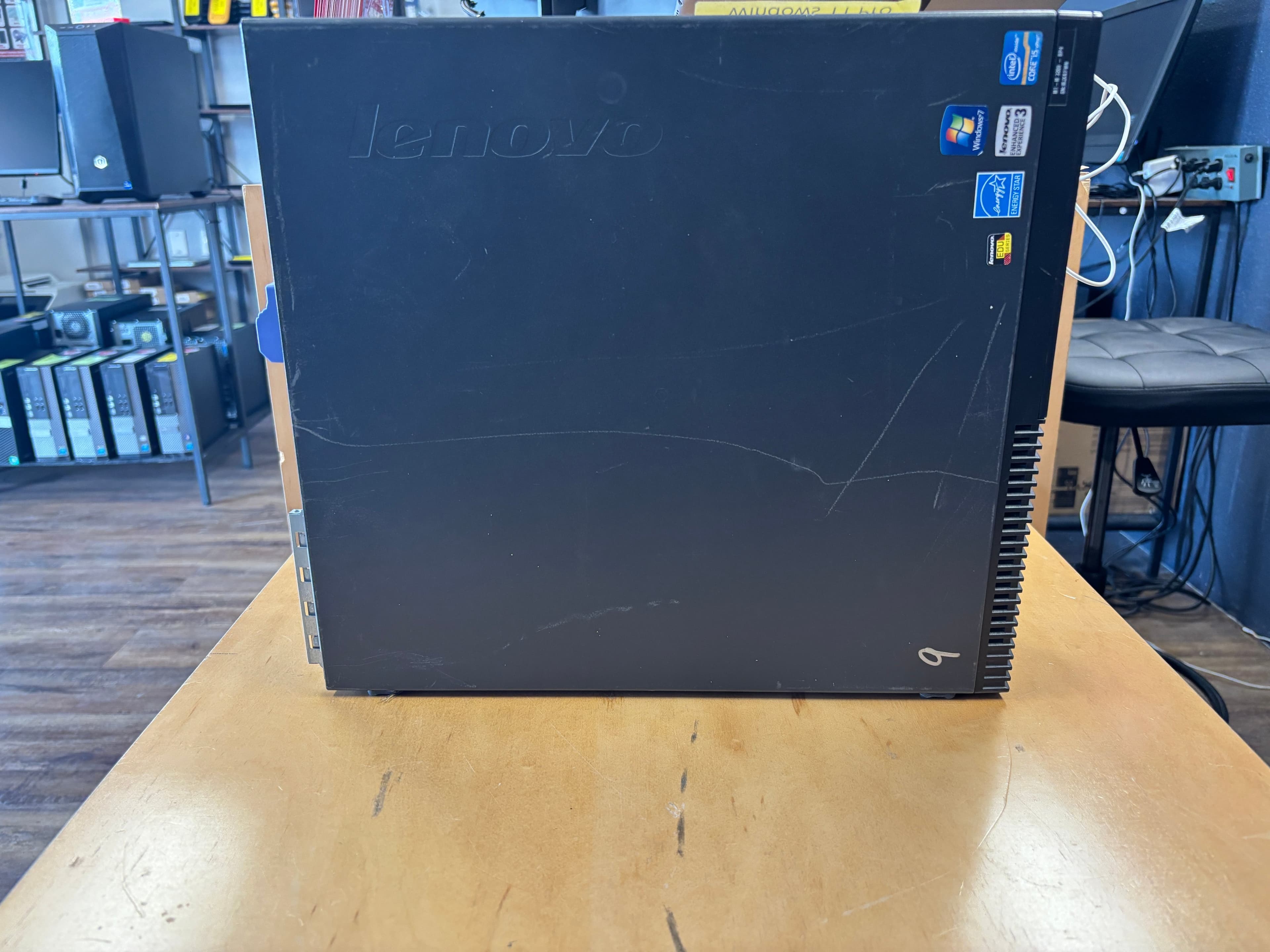 ThinkCentre M Series - Thumbnail 5