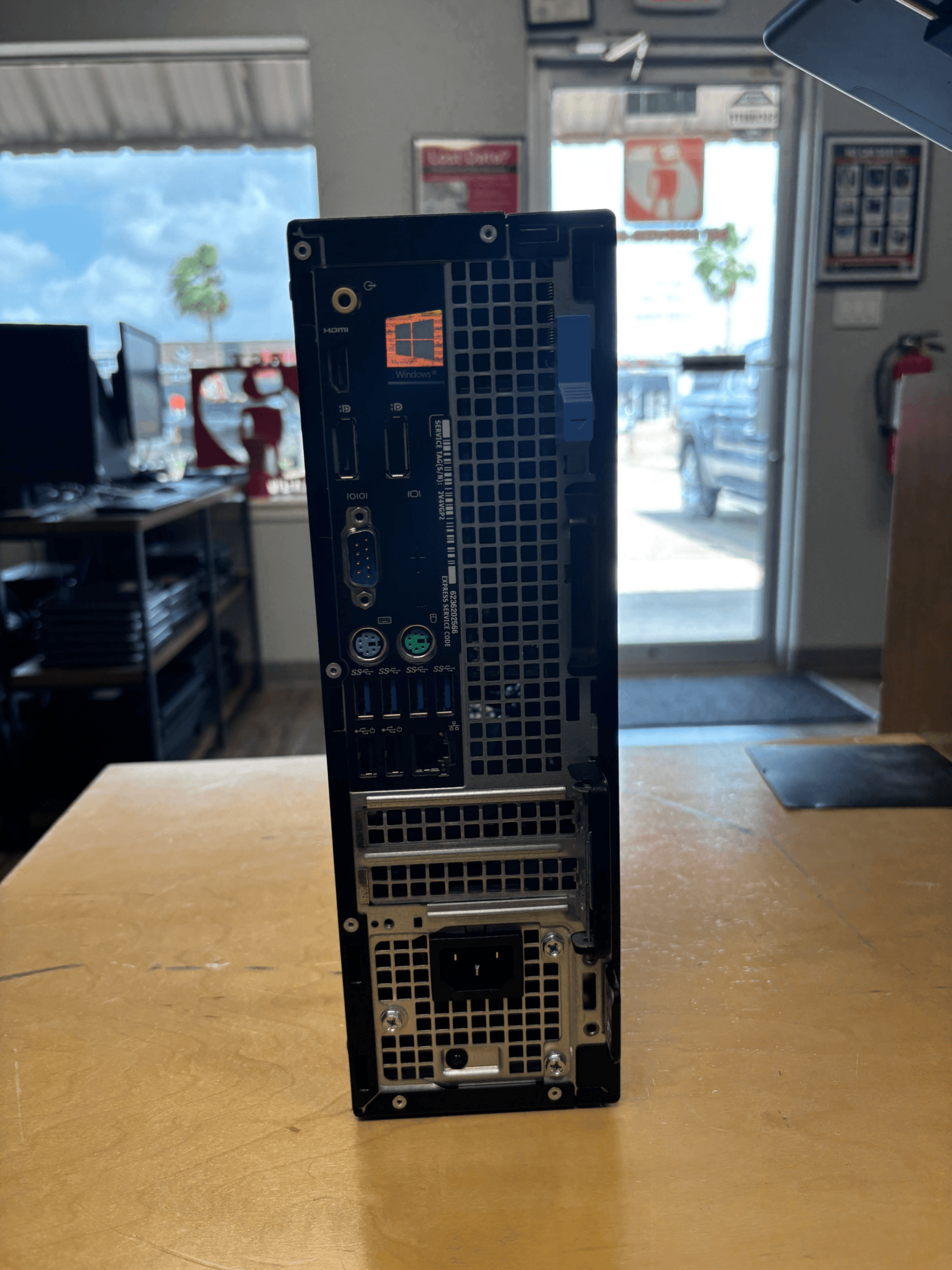 Dell Optiplex 7050 - Thumbnail 5