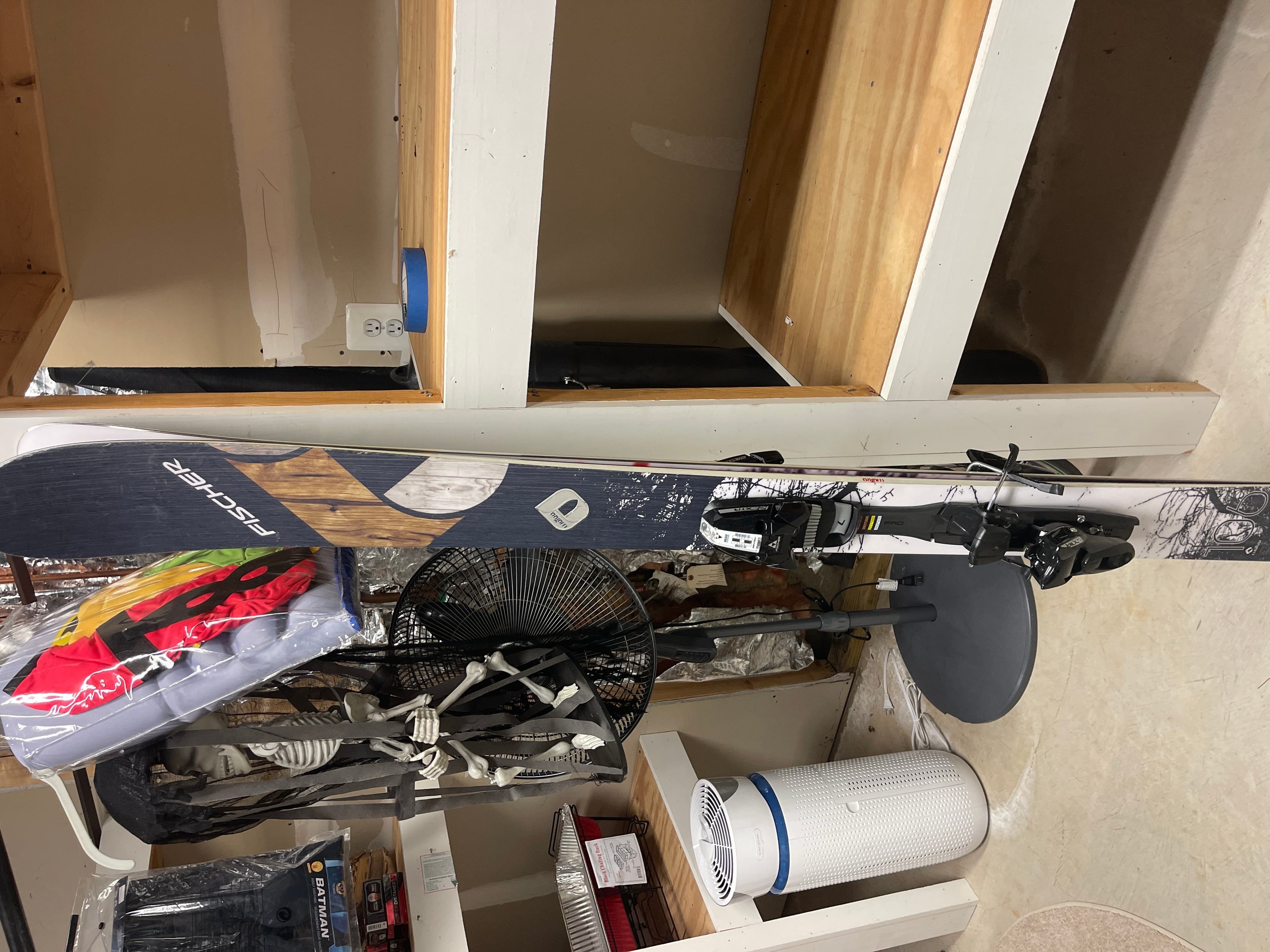 Fischer Watea 106 Skis - Image 1