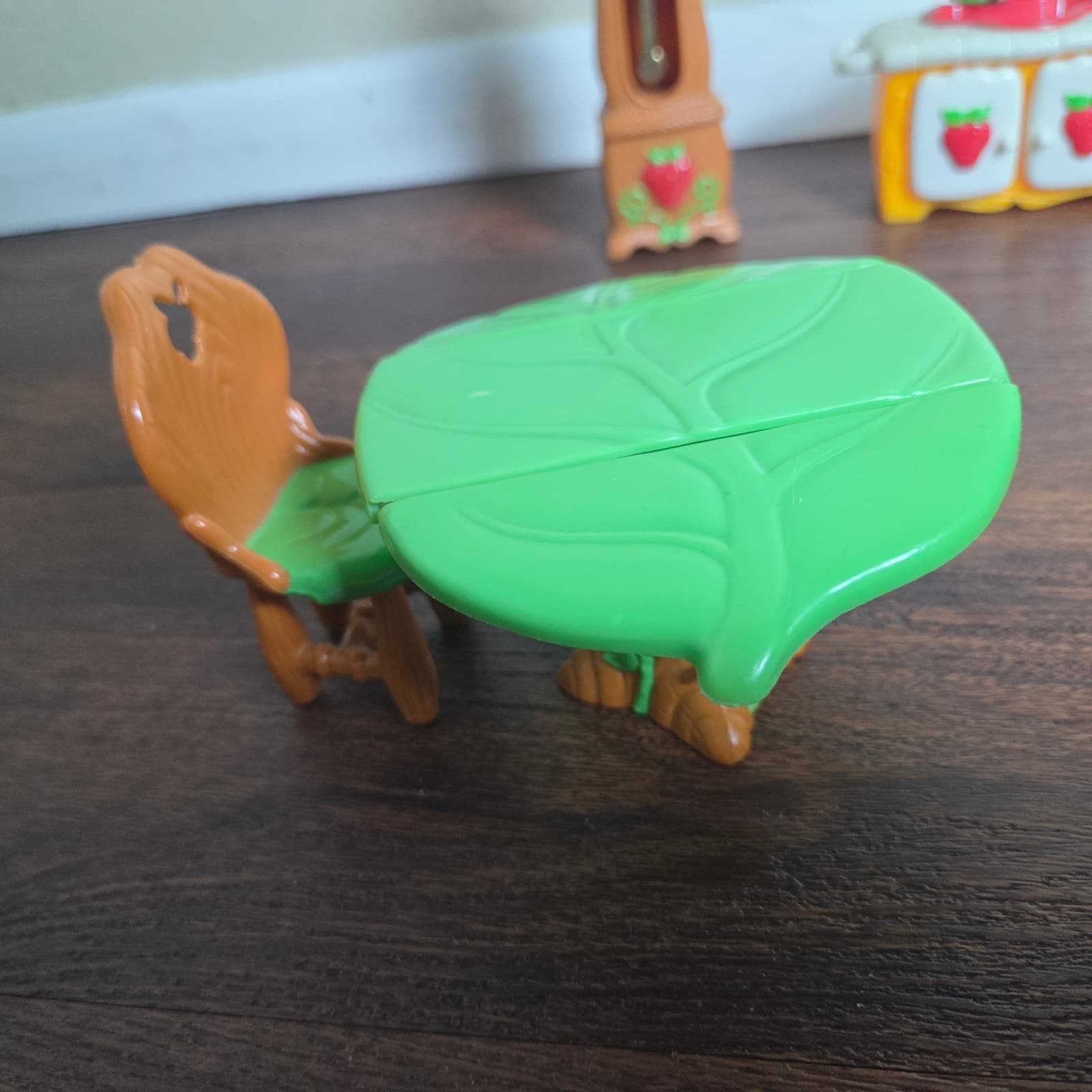 Vintage Strawberry Shortcake Berry Happy Home Furniture Bundle - Thumbnail 5