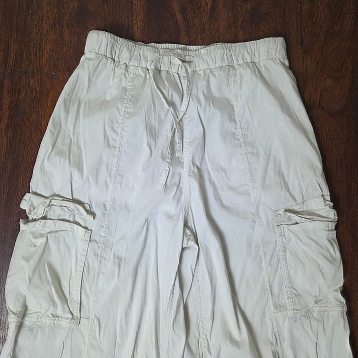 Lululemon Lightweight Adjustable Mid-Rise Cargo Pant - Bone - Small - W5GD9S - Thumbnail 8