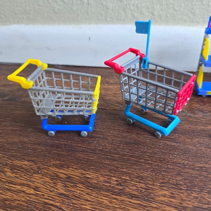 Large Bundle of Zuru Mini Brands Shopping Carts, Bags, Shelves, Displays + More - Thumbnail 3