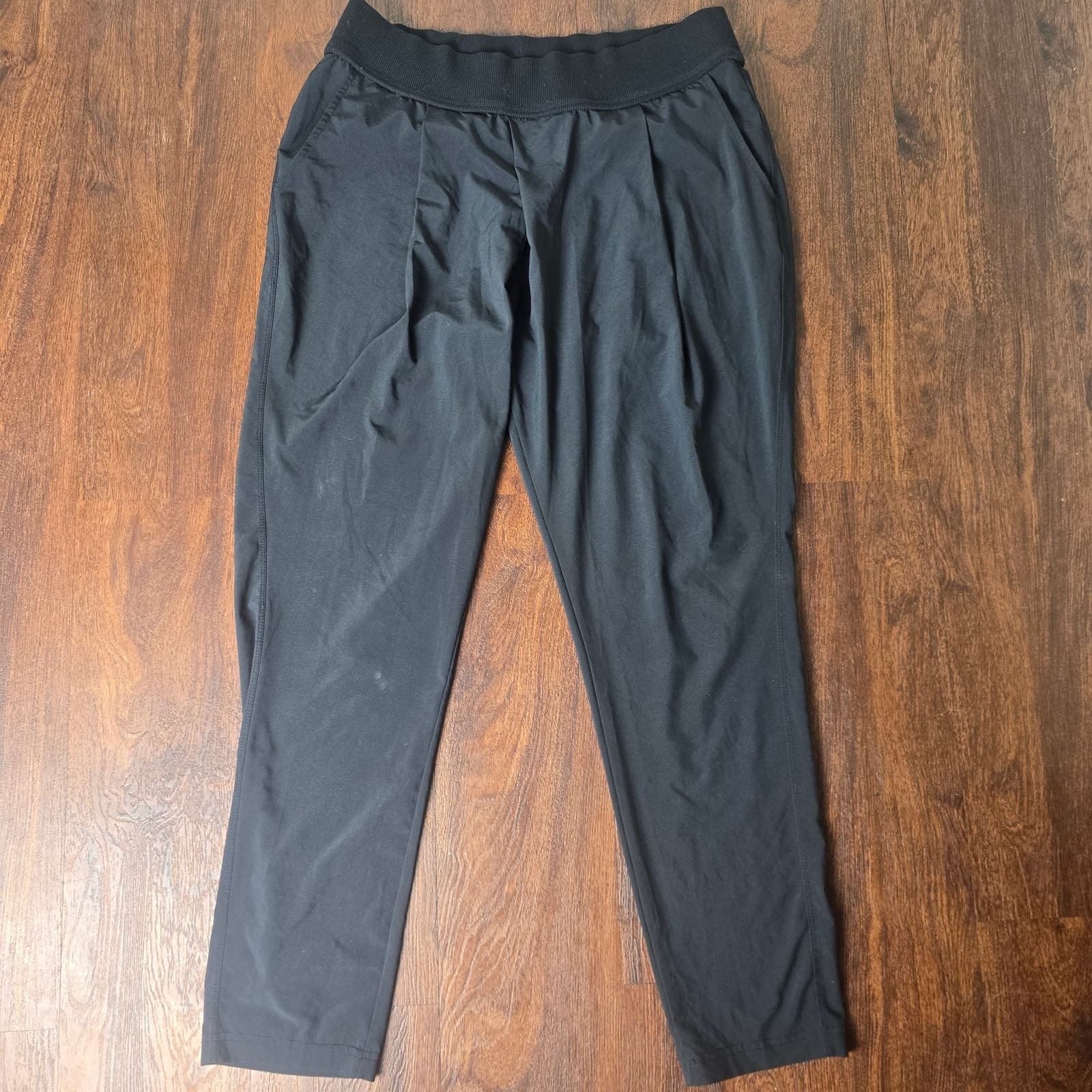 ATHLETA Interlude Ankle Lounge Pants - Black - Size 8 - Style # 983352 - Image 1