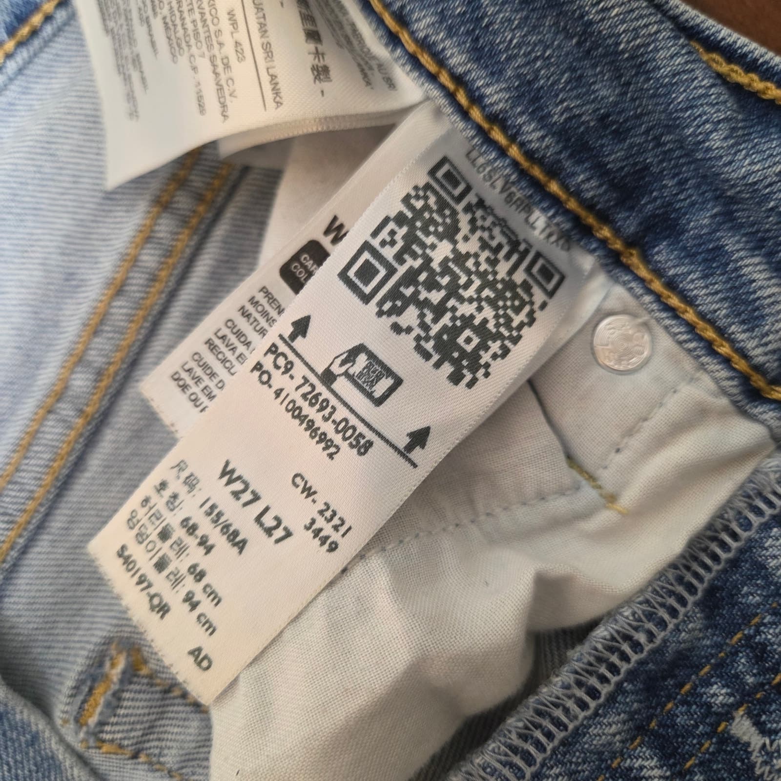 Levi's Ribcage Straight Ankle High-Rise Button Fly Jeans, Size 27, Light Wash - Thumbnail 7