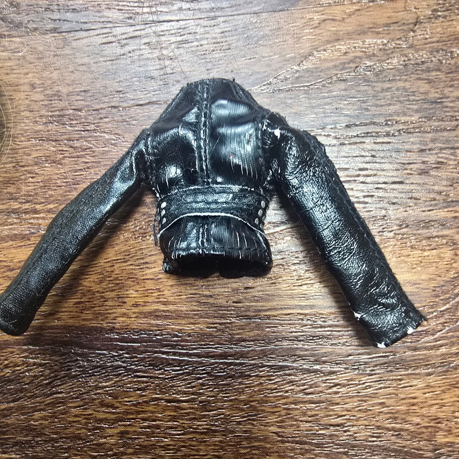 Bratz Vintage 2001 Cloe Dynamite Doll with Jacket - Thumbnail 6