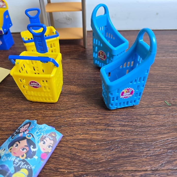 Large Bundle of Zuru Mini Brands Shopping Carts, Bags, Shelves, Displays + More - Thumbnail 4