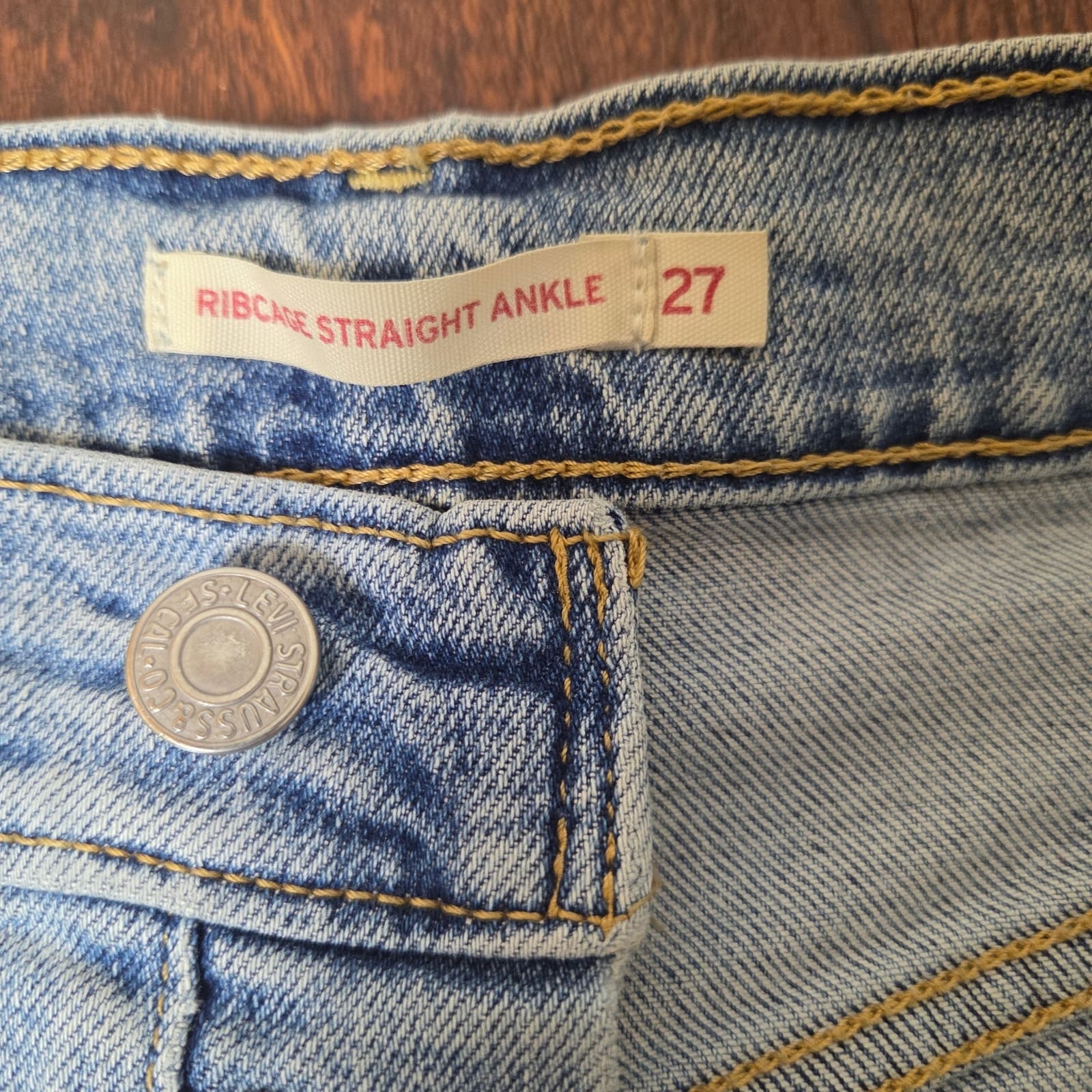 Levi's Ribcage Straight Ankle High-Rise Button Fly Jeans, Size 27, Light Wash - Thumbnail 6