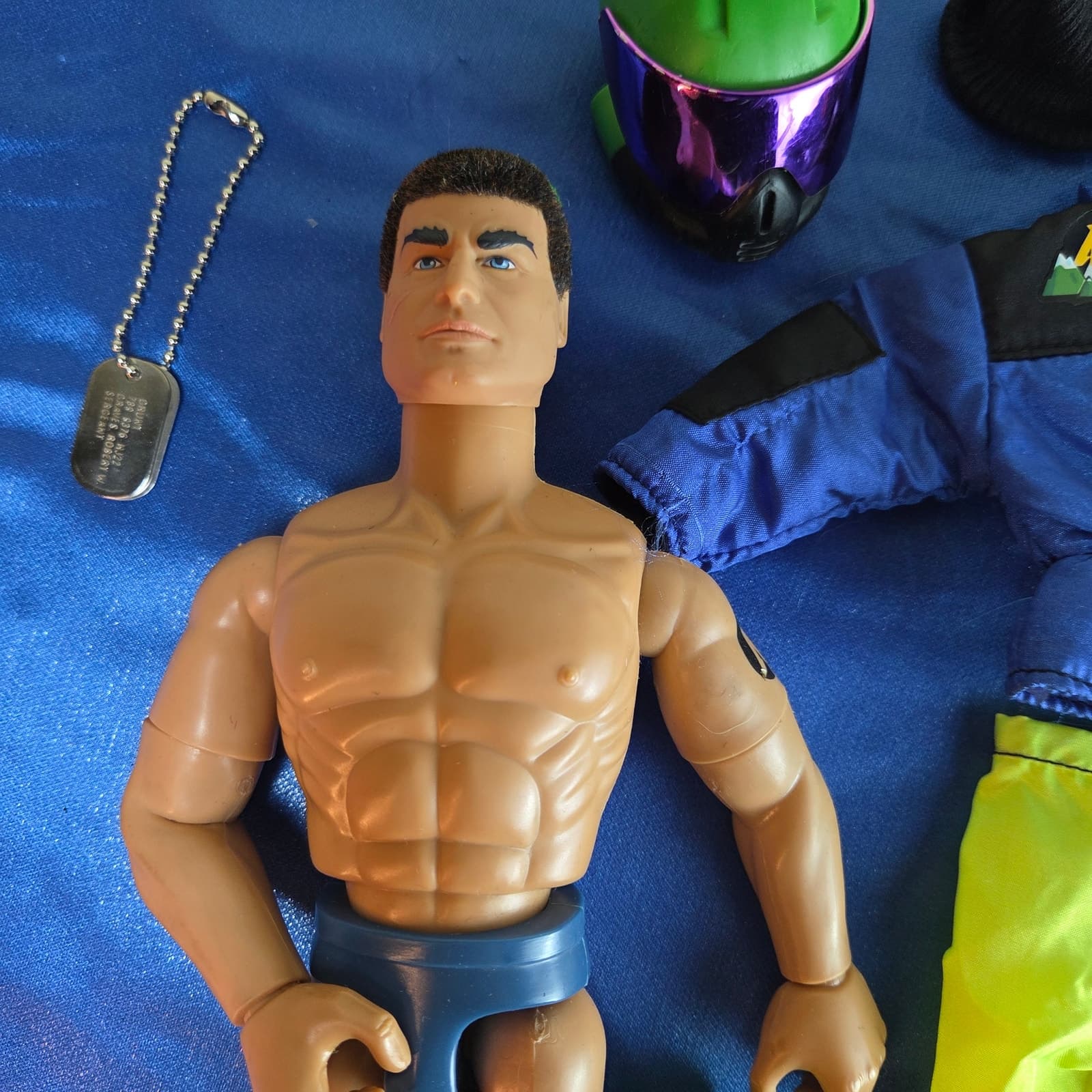 Vintage 1993 Hasbro G.I. JOE Action Man Snowboard Raider 1/6 12" doll - Thumbnail 4