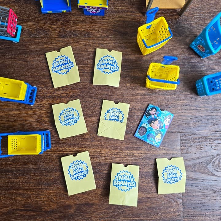 Large Bundle of Zuru Mini Brands Shopping Carts, Bags, Shelves, Displays + More - Thumbnail 2