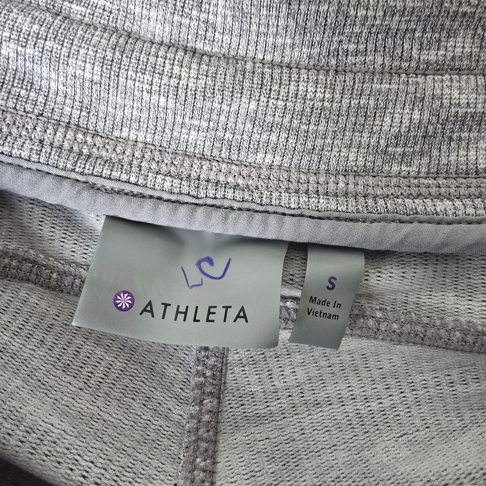 Athleta Techie Jogger Capri Sweatpants Cropped Joggers Gray Small 700438 - Thumbnail 3
