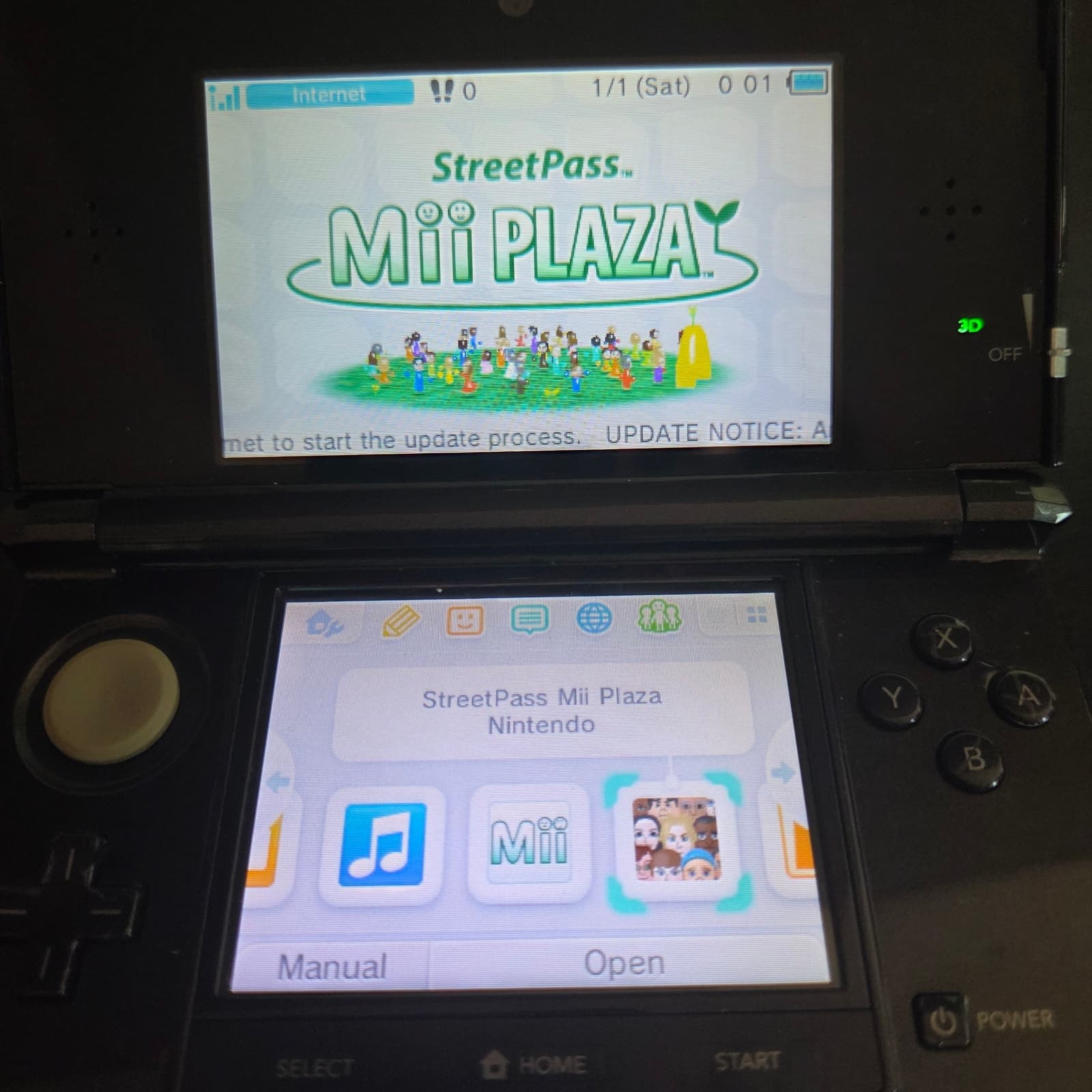 Nintendo 3DS Handheld Gaming Console in Black + Charger + SD Card - Thumbnail 2