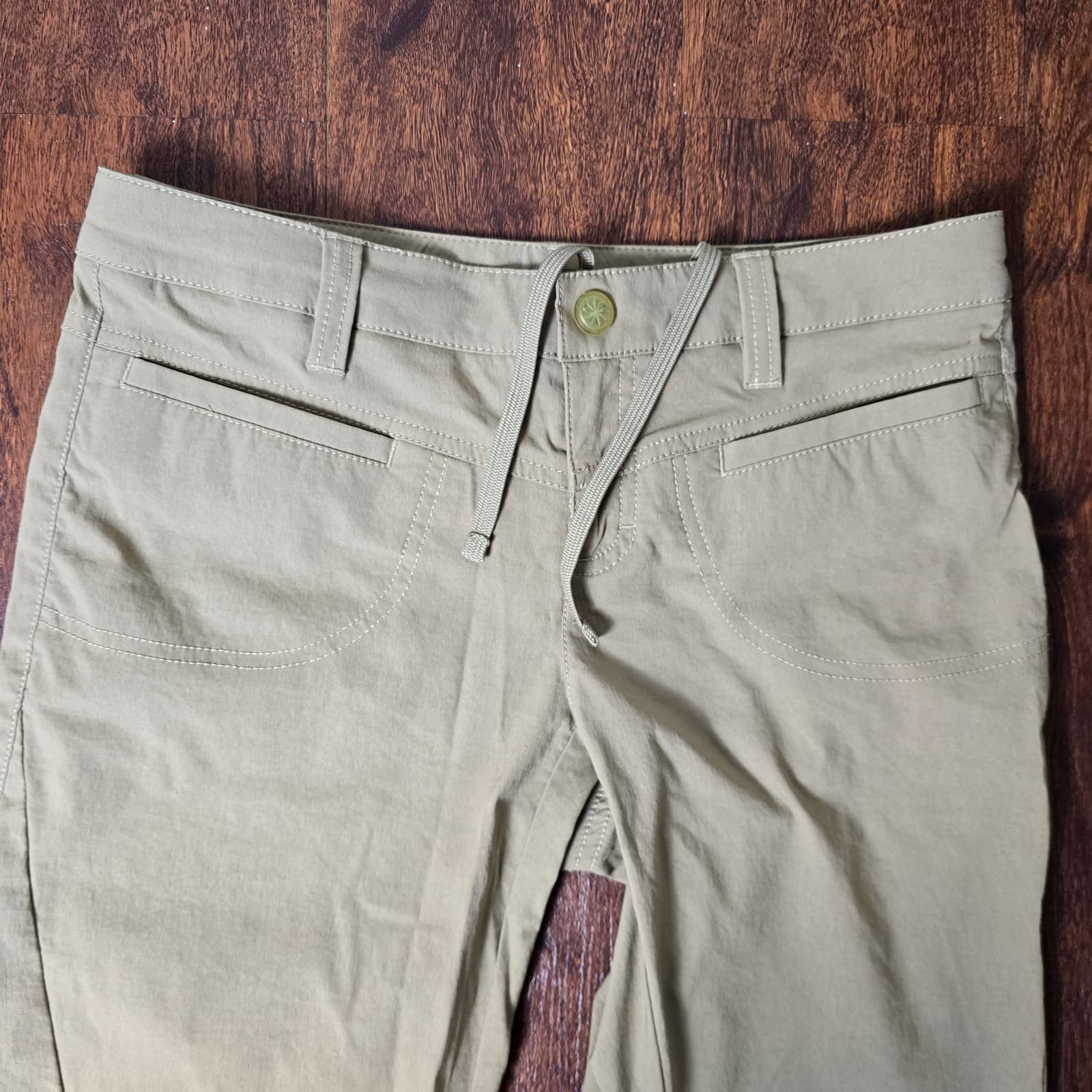 Athleta Khaki Dipper Utility Cargo Carpenter Pants - Size 4 - Style # 683761 - Thumbnail 4