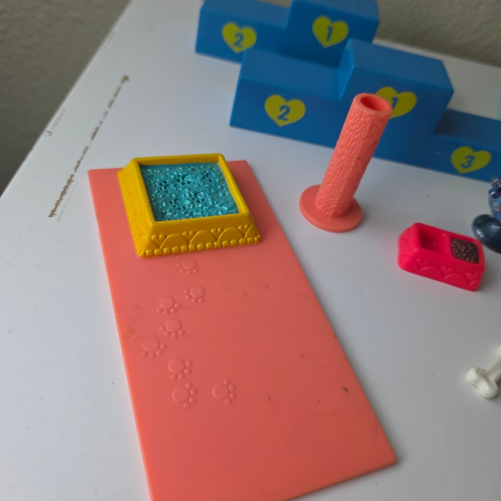 Vintage 1990's Kenner Littlest Pet Shop + Hasbro Puppy In My Pocket Bundle - Thumbnail 2