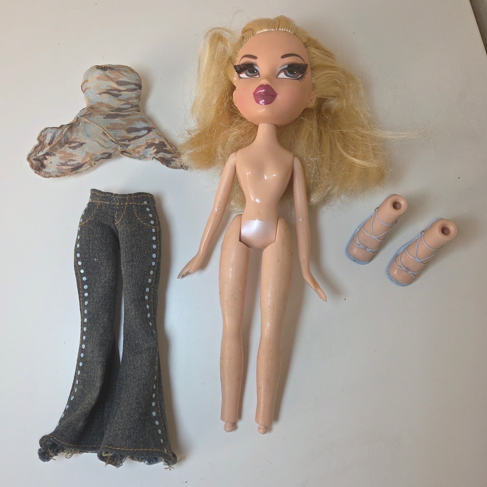 Bratz Vintage 2001 Original Girlz Nite Out Girls Night Out Cloe + Accessories - Thumbnail 5