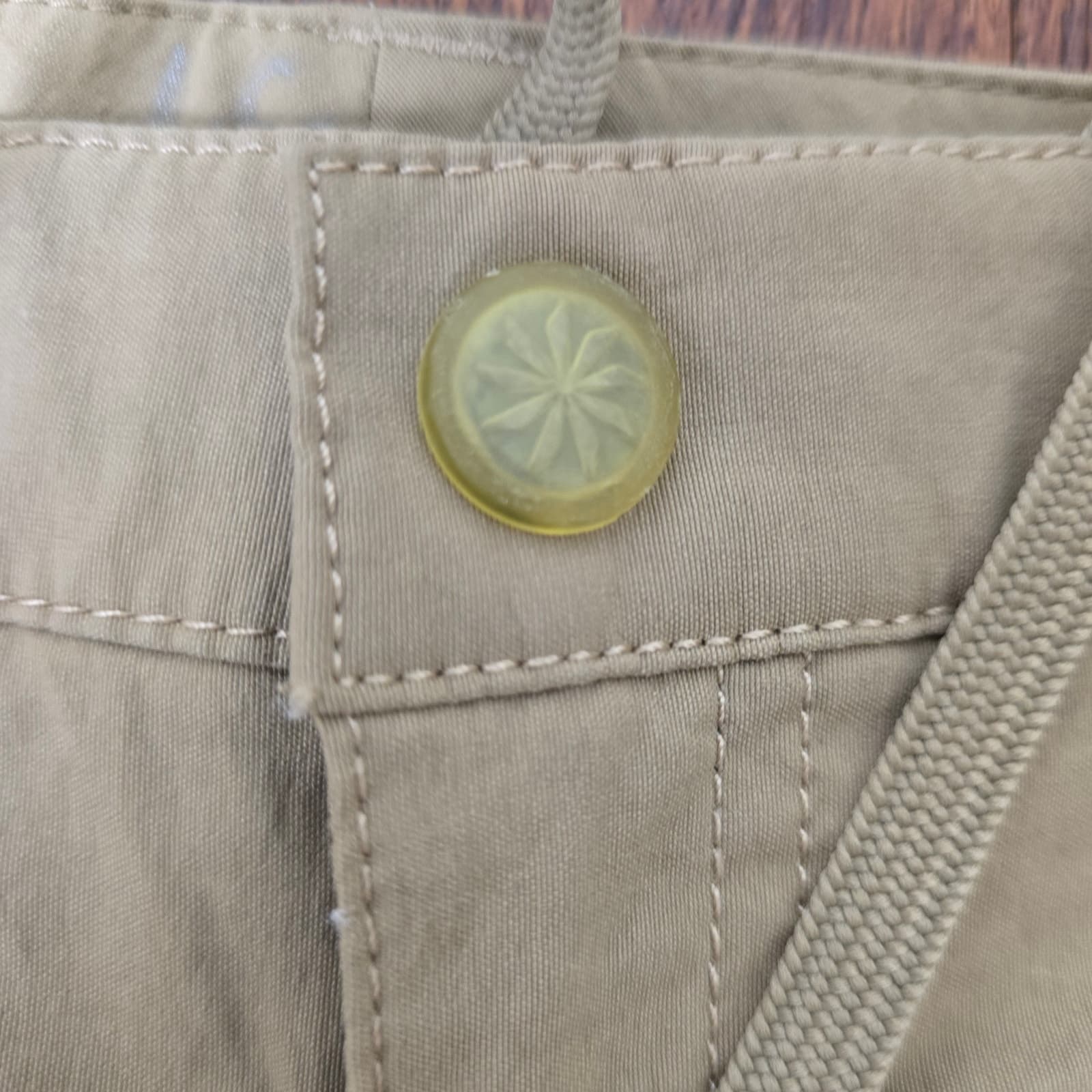 Athleta Khaki Dipper Utility Cargo Carpenter Pants - Size 4 - Style # 683761 - Thumbnail 5