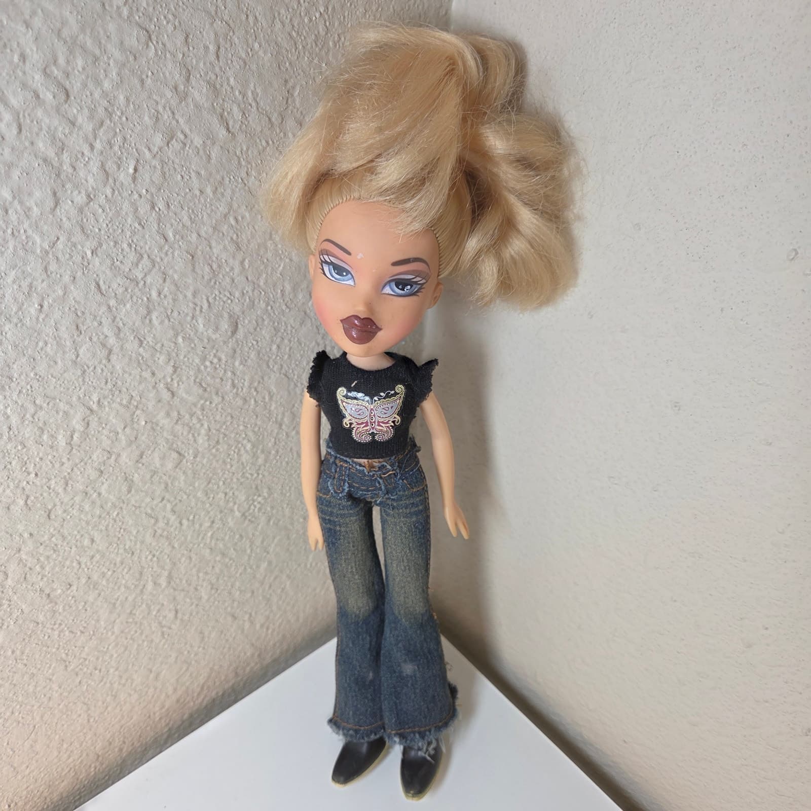 Vintage Bratz 2004 Style it Cloe Doll with Original Outfit Y2K - Image 1