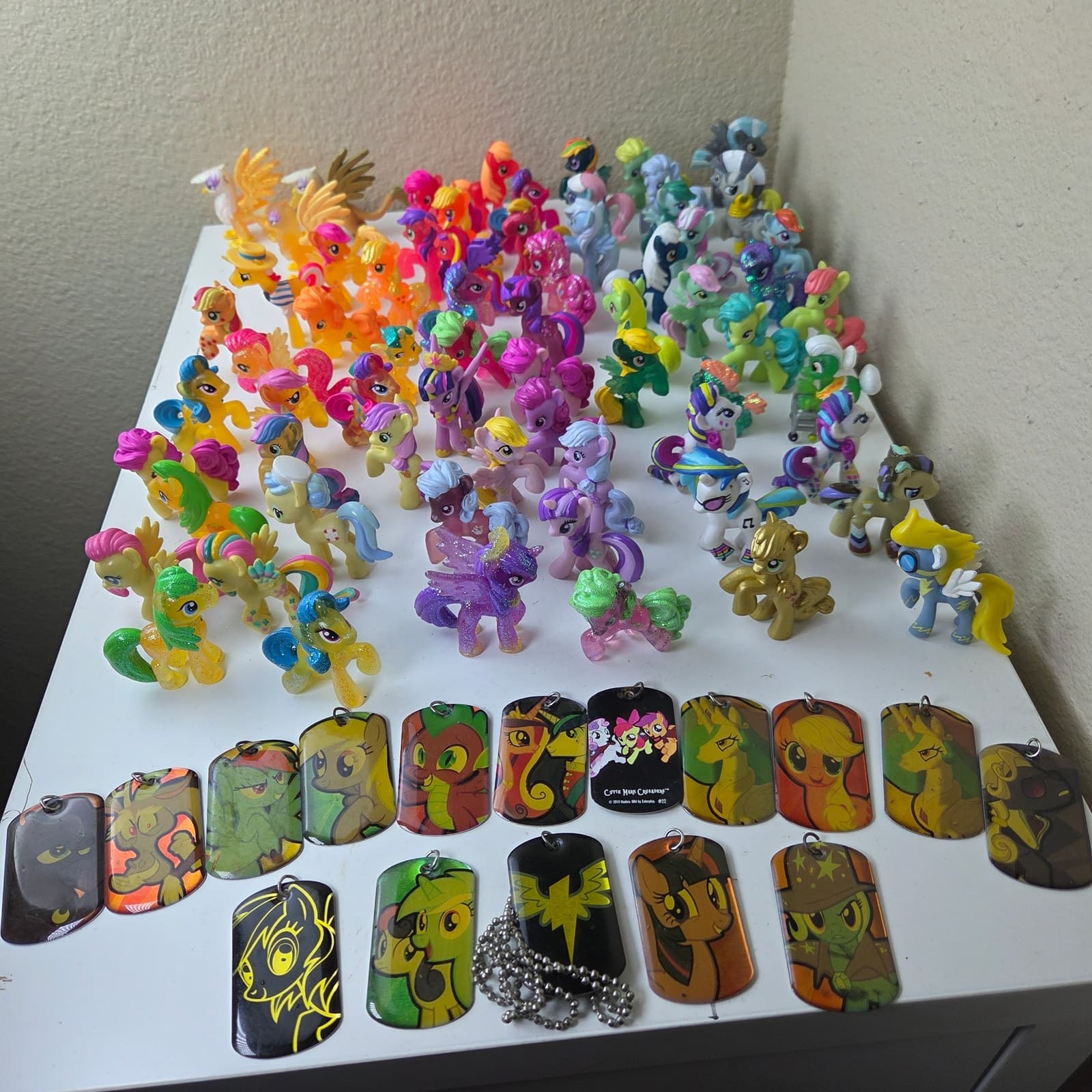 My Little Pony GIANT Bundle Of Mini Figures, Metal Lunchbox, Dog Tags & G5 Pony - Thumbnail 3