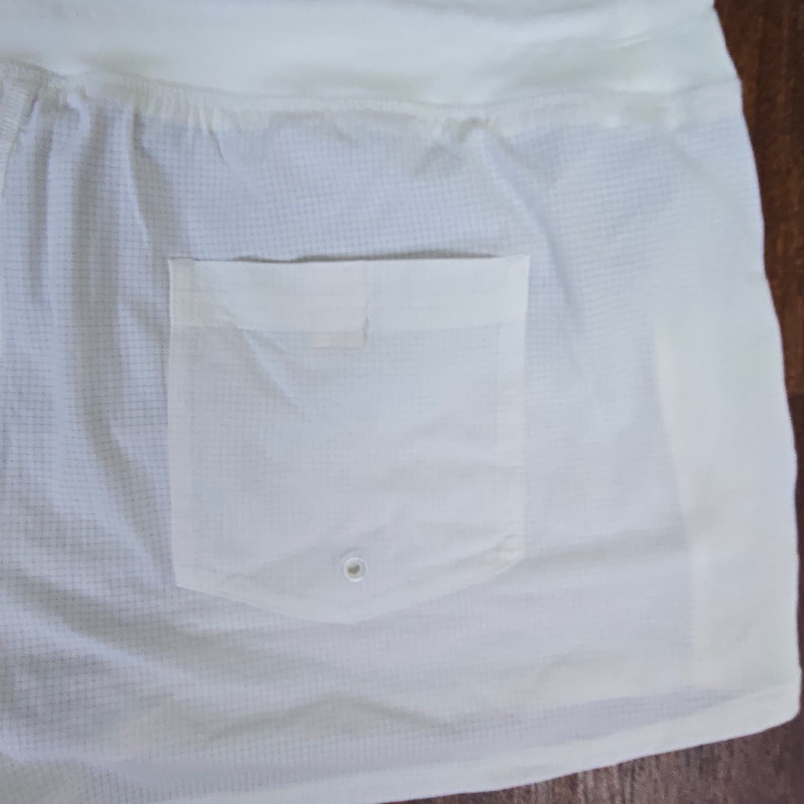 Vuori Seabreeze Shorts - White Kansas City Royals - Size XL - Thumbnail 9