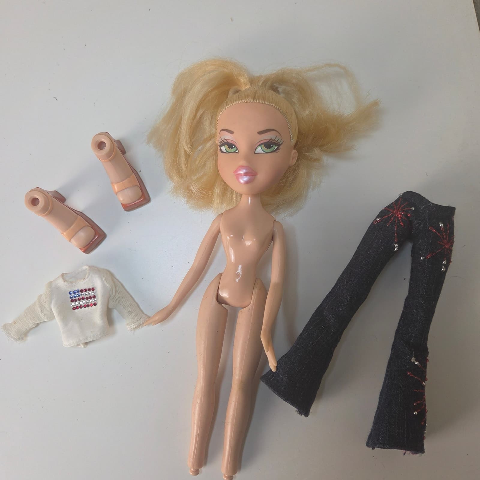 Bratz Vintage 2003 IndepenDance Cloe Limited Collector's Edition 4th of July - Thumbnail 5