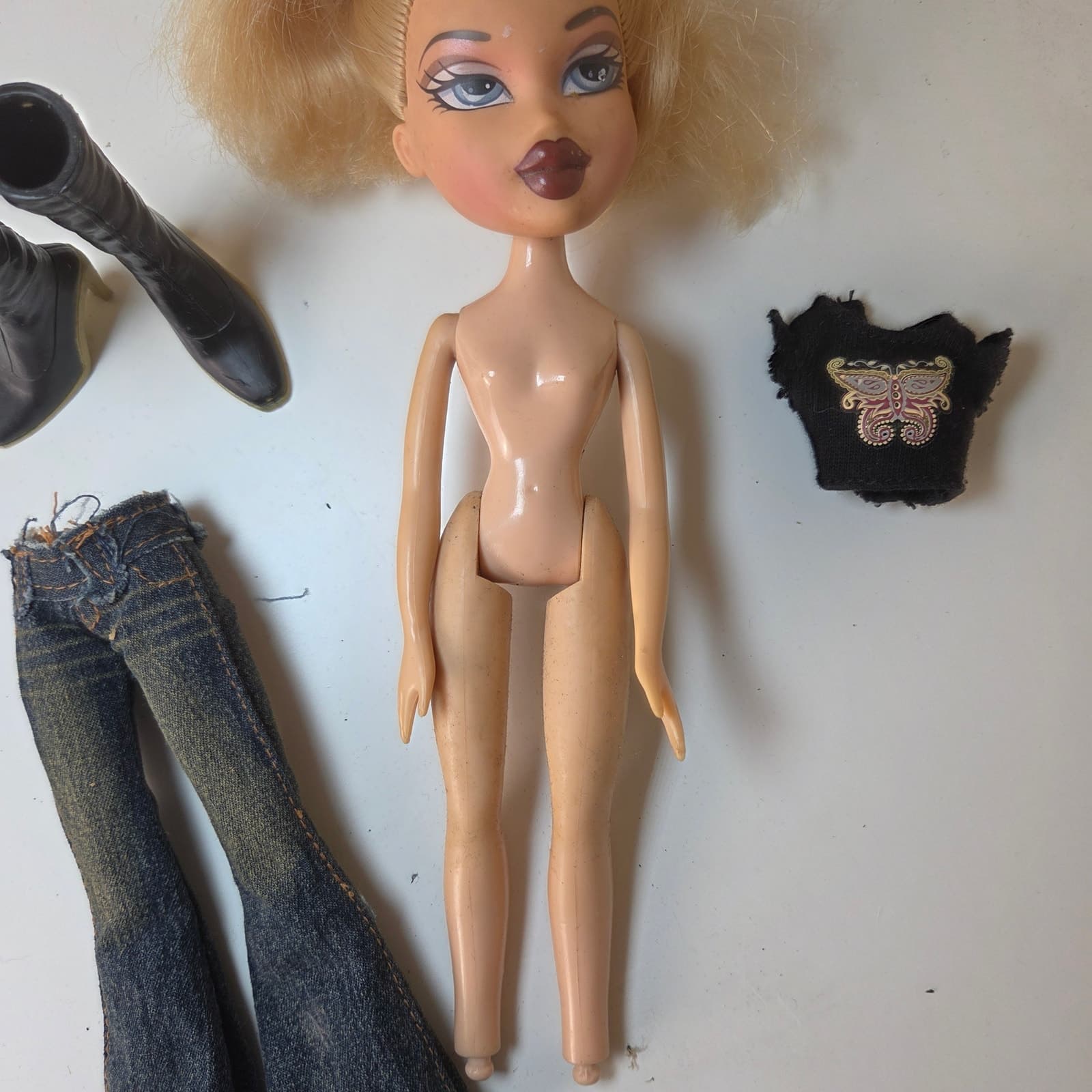 Vintage Bratz 2004 Style it Cloe Doll with Original Outfit Y2K - Thumbnail 5