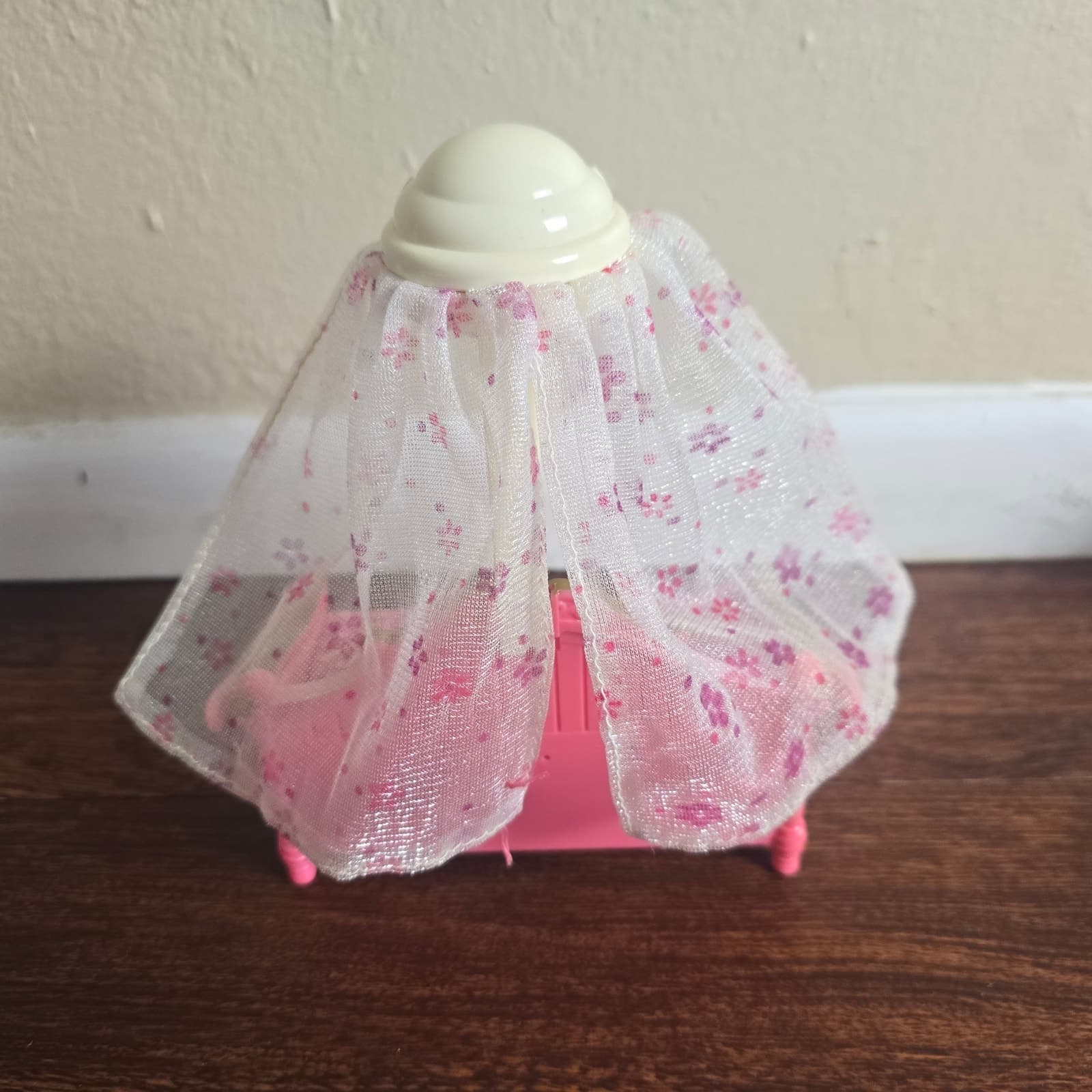 Fisher Price Loving Family Dollhouse Furniture Girls Bedroom Canopy Daybed - Thumbnail 6