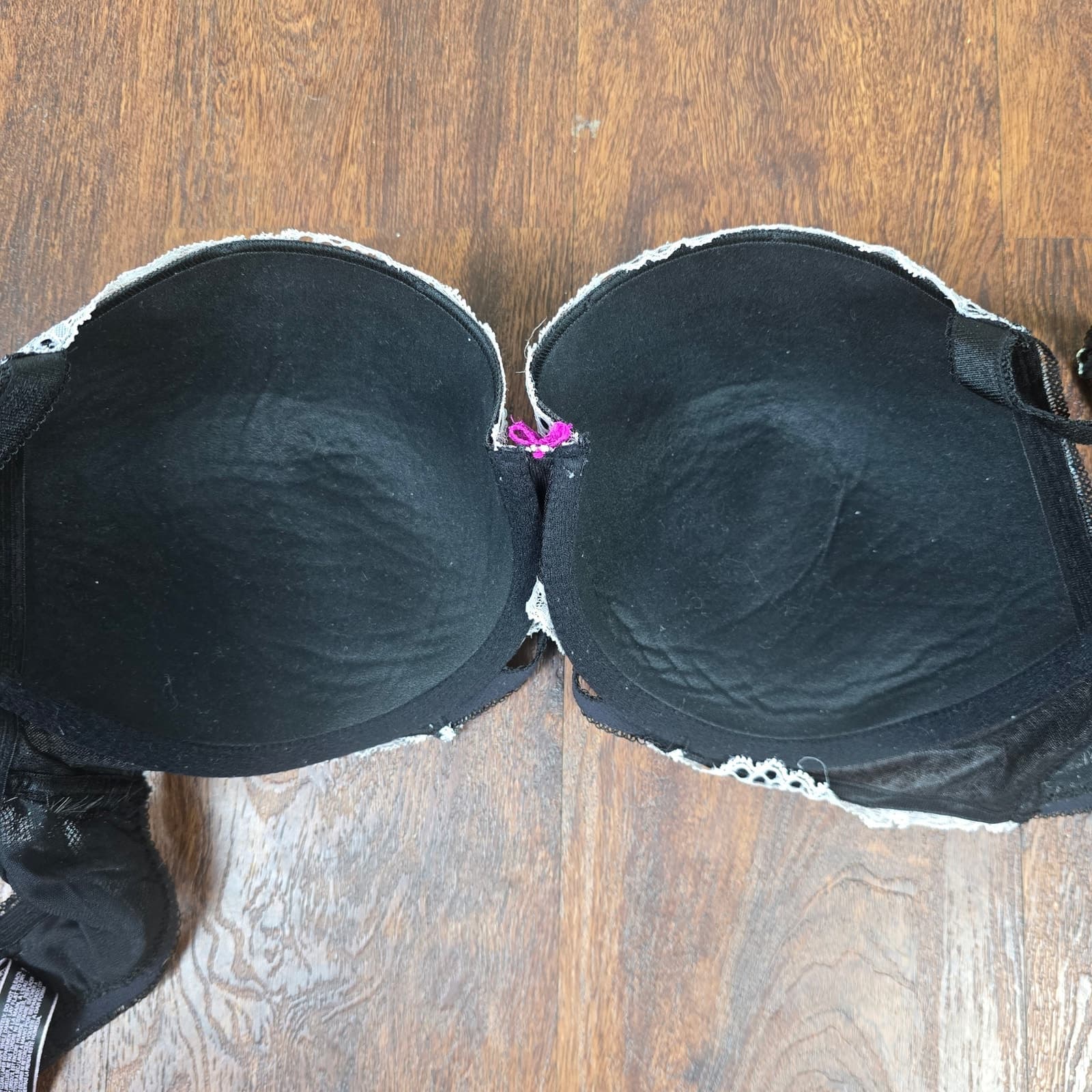 Victoria's Secret Dream Angels Lined Demi Bra - Black +White Lace Bling - 34DDD - Thumbnail 9