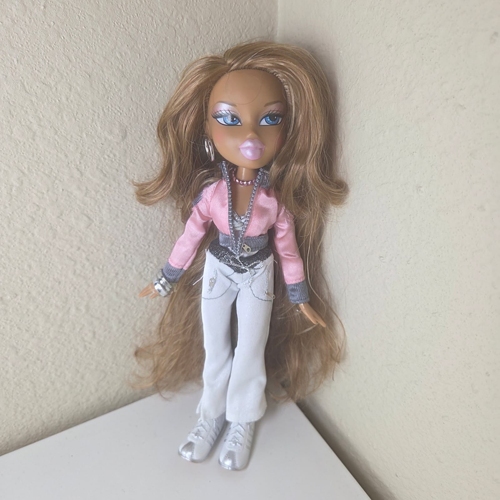 Bratz Passion For Fashion Destiny + Original Outfit - Uncut Hair + Box IOB RARE - Thumbnail 5