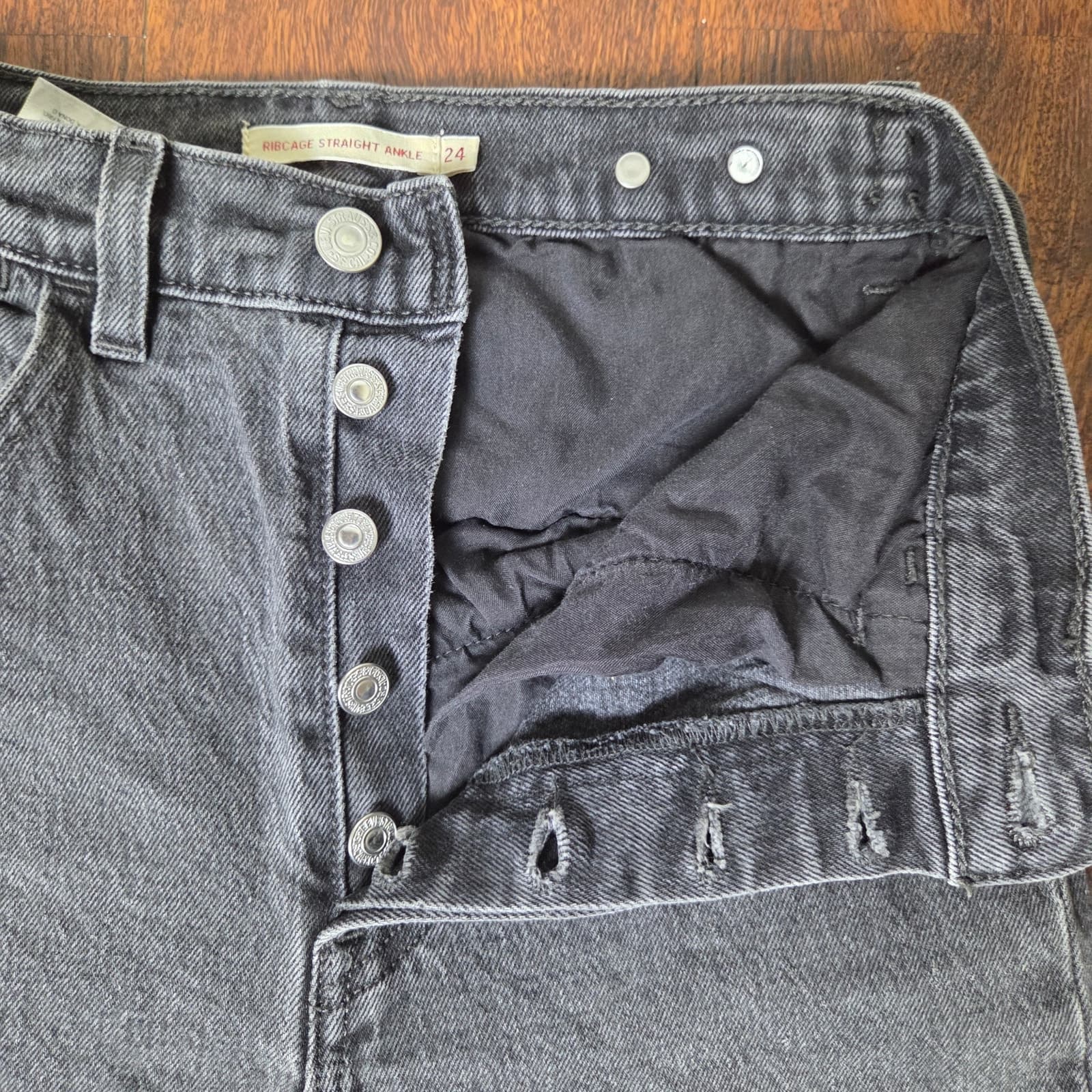 Levi's Ribcage Straight Ankle Buttonfly Faded Black Wash Jeans - Size 24 - Thumbnail 3