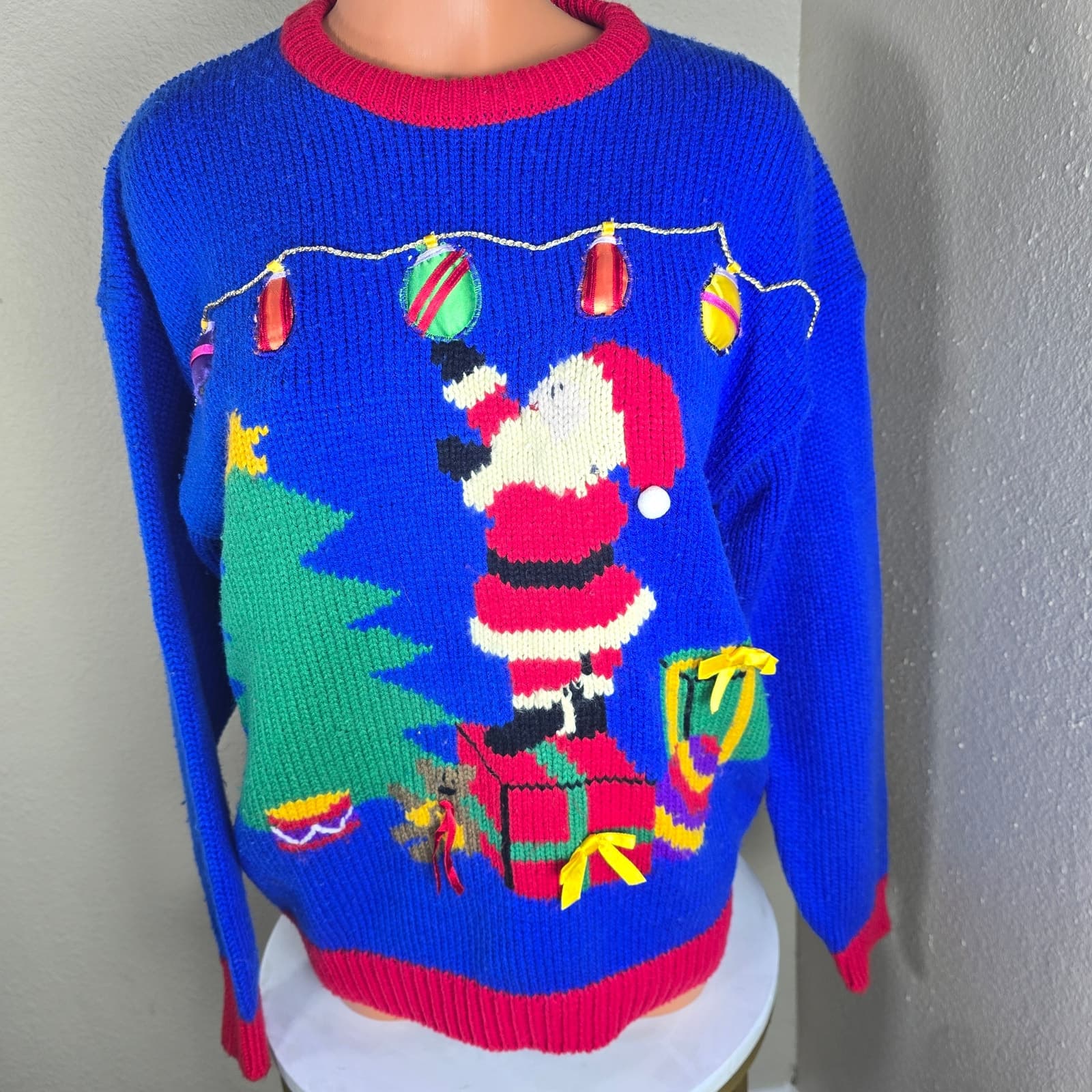 Vintage Robinson's Ugly Christmas Sweater Santa Christmas Tree - Medium - Thumbnail 3