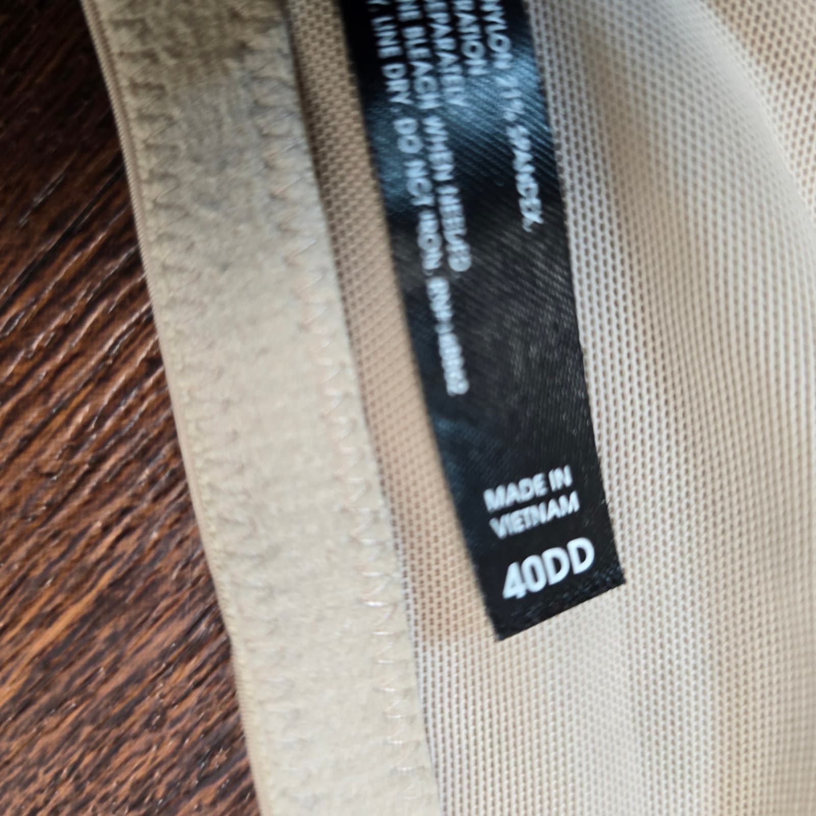 Torrid XO Plunge Push-Up Bra Color Rose Dust Size 40DD Item # 11854336 - Thumbnail 9