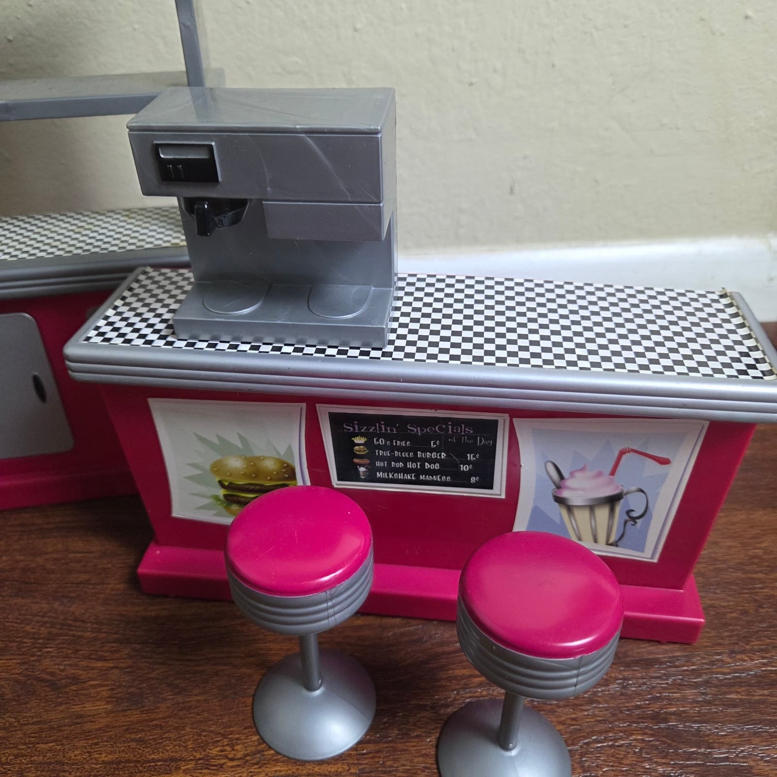 VINTAGE Bratz Life Style Krazy Kool Retro Cafe playset 2005 - Thumbnail 6