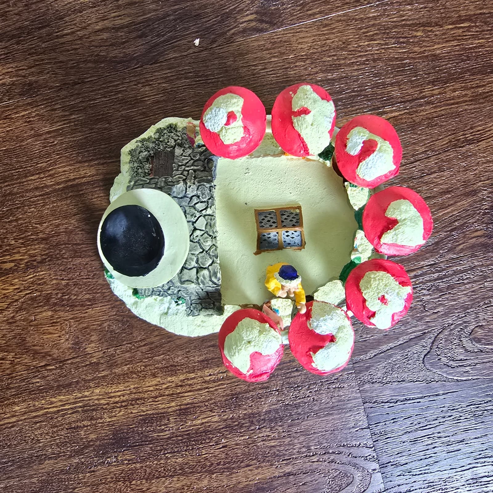 Vintage Santa's Town at the North Pole Christmas Village Candy Cooker in Box - Thumbnail 7