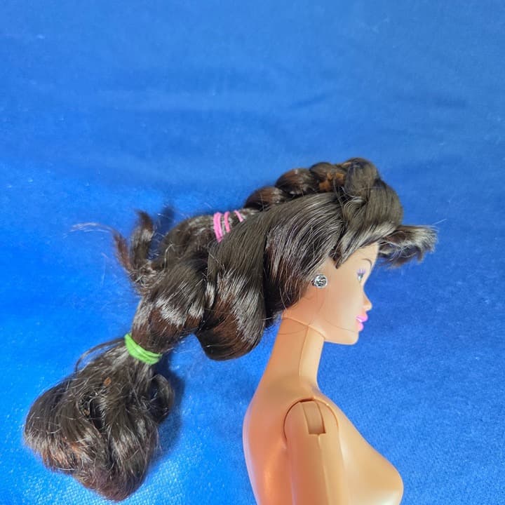 BARBIE Custom OOAK 1990's Era Teresa Head on Made to Move Body MTM Doll - Thumbnail 6