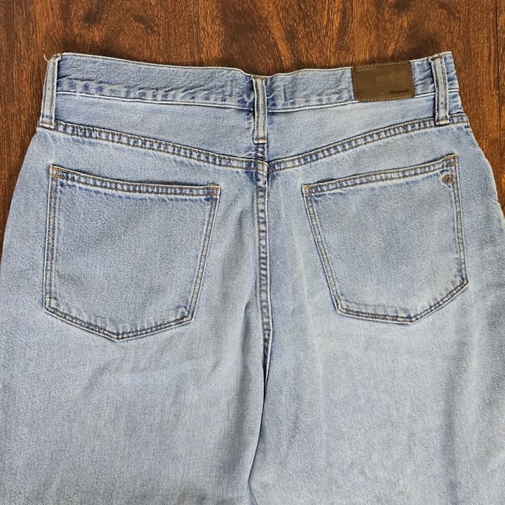 Madewell High Rise Baggy Tapered Jeans - Size 29 - Style MD675 - Thumbnail 9