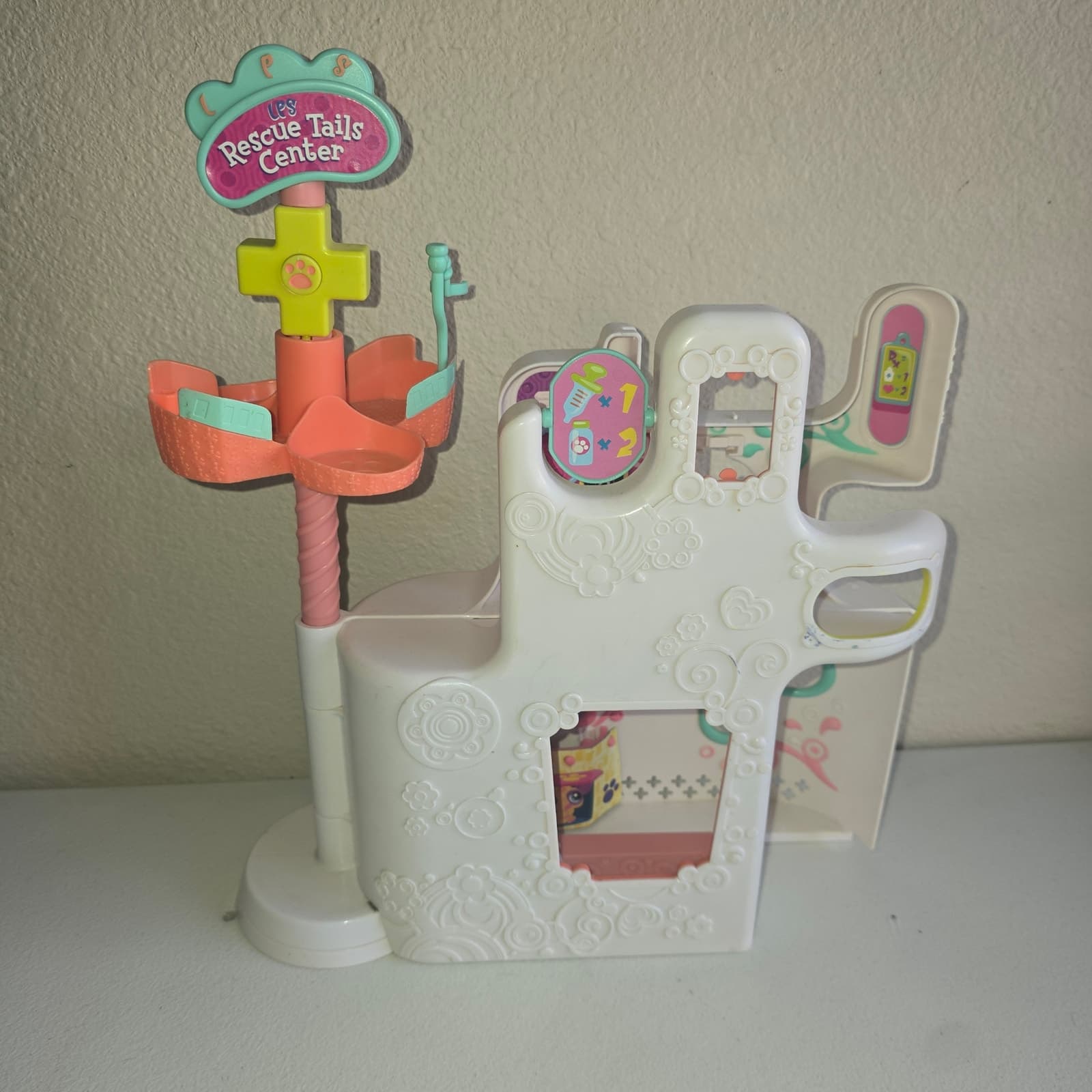 Littlest Pet Shop 2009 Rescue Tails Center Playset - Thumbnail 8