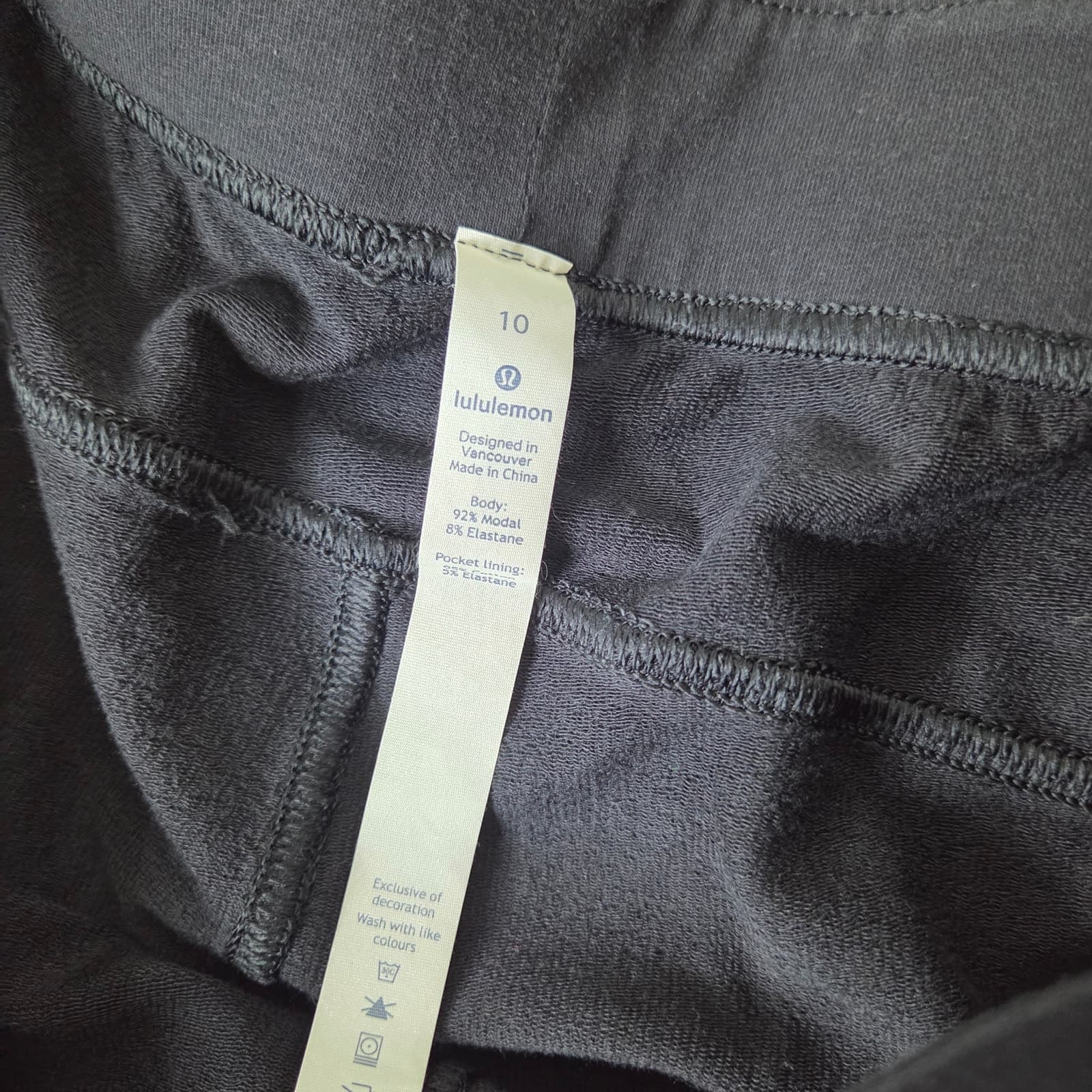 Lululemon Twisted & Tucked Pant 25" - Black - Size 10 - Thumbnail 11