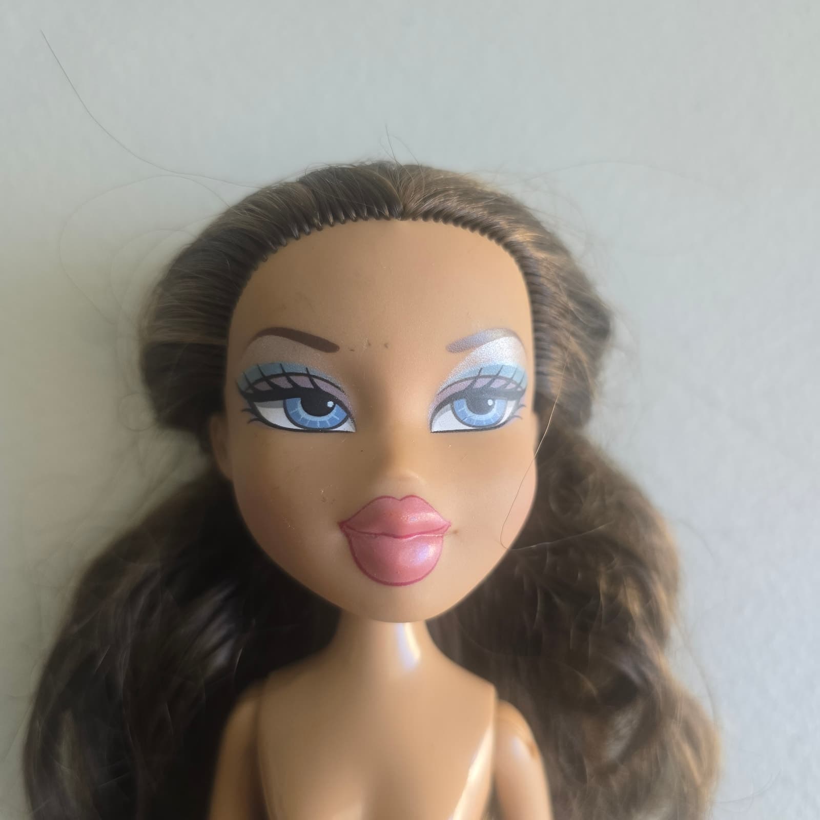 Bratz Formal Funk Runway Disco Nevra Nude Doll - Thumbnail 2