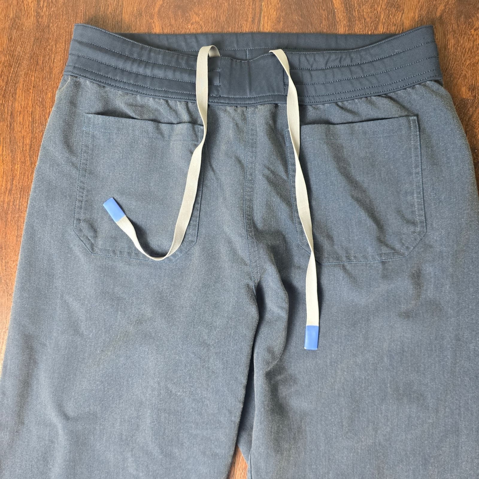 FIGS Women's Reversible Scrub Pants - Desert Sage / Bone - Medium - Thumbnail 3