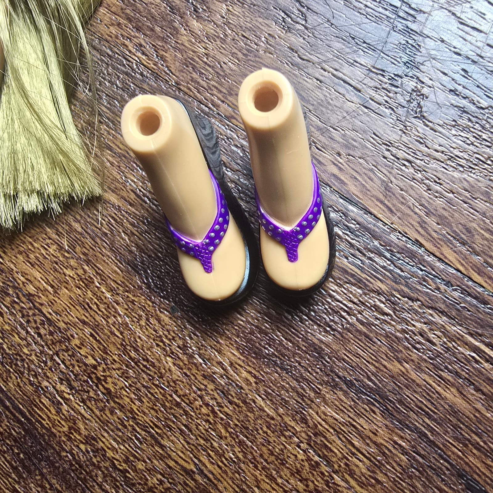 Bratz Funk Out Fianna Reproduction Doll with Outfit Shoes Earrings - Thumbnail 5