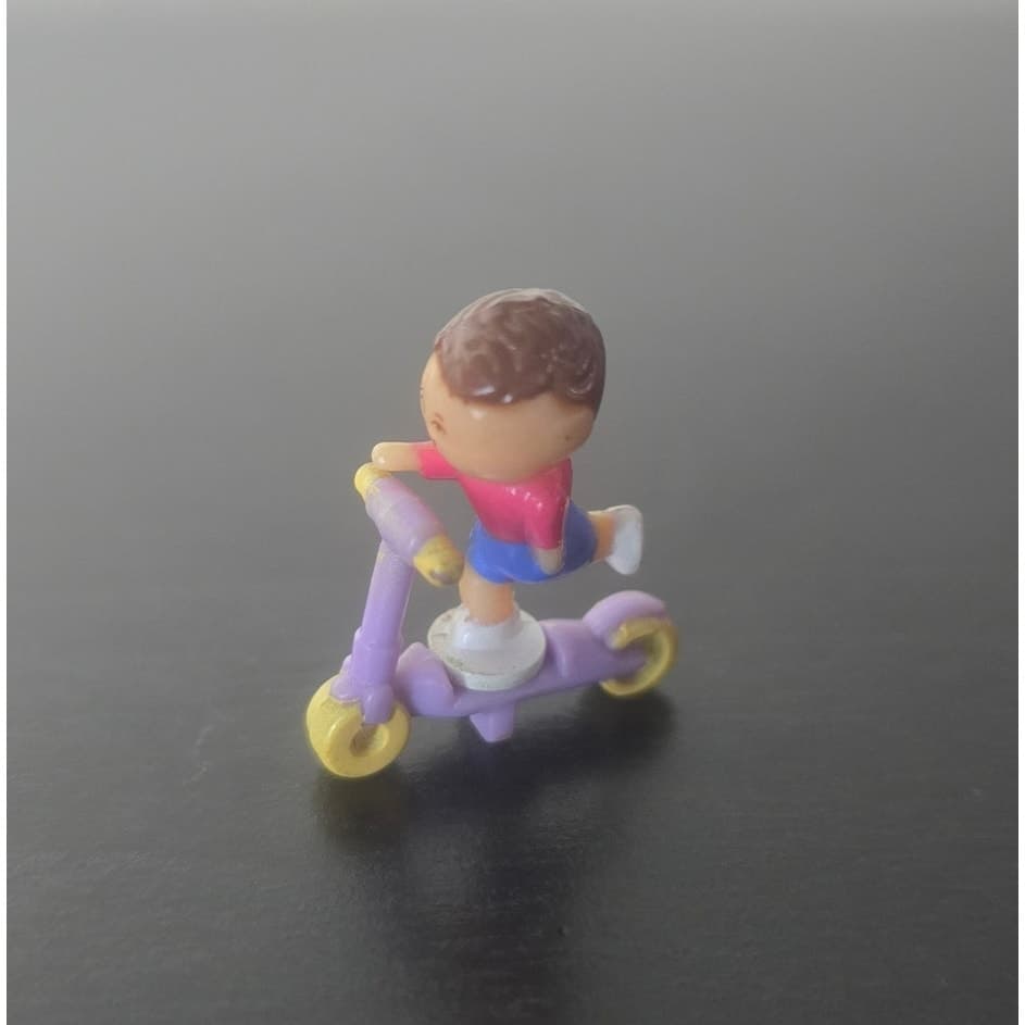 Vintage Polly Pocket Bluebird 1994 Strollin' Surprise Ben Doll + Scooter - Thumbnail 2