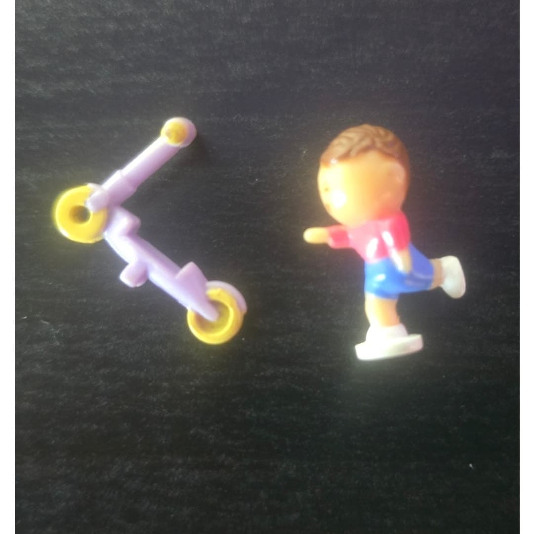 Vintage Polly Pocket Bluebird 1994 Strollin' Surprise Ben Doll + Scooter - Thumbnail 6