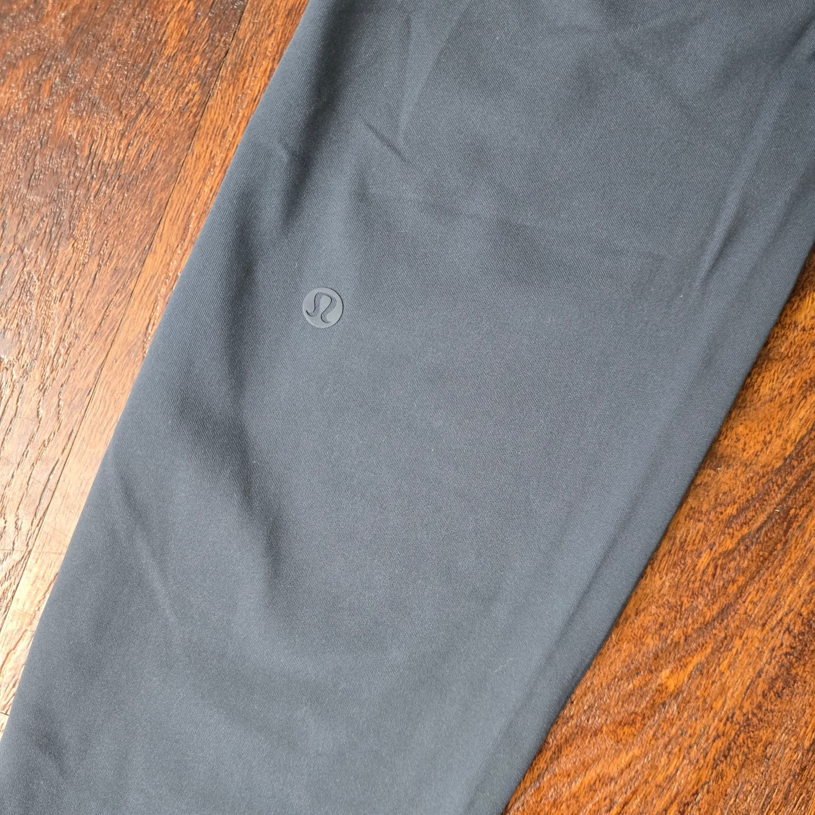 Lululemon On The Fly Pant 28" - Melanite - Size 4 - W5ALWS - Thumbnail 8