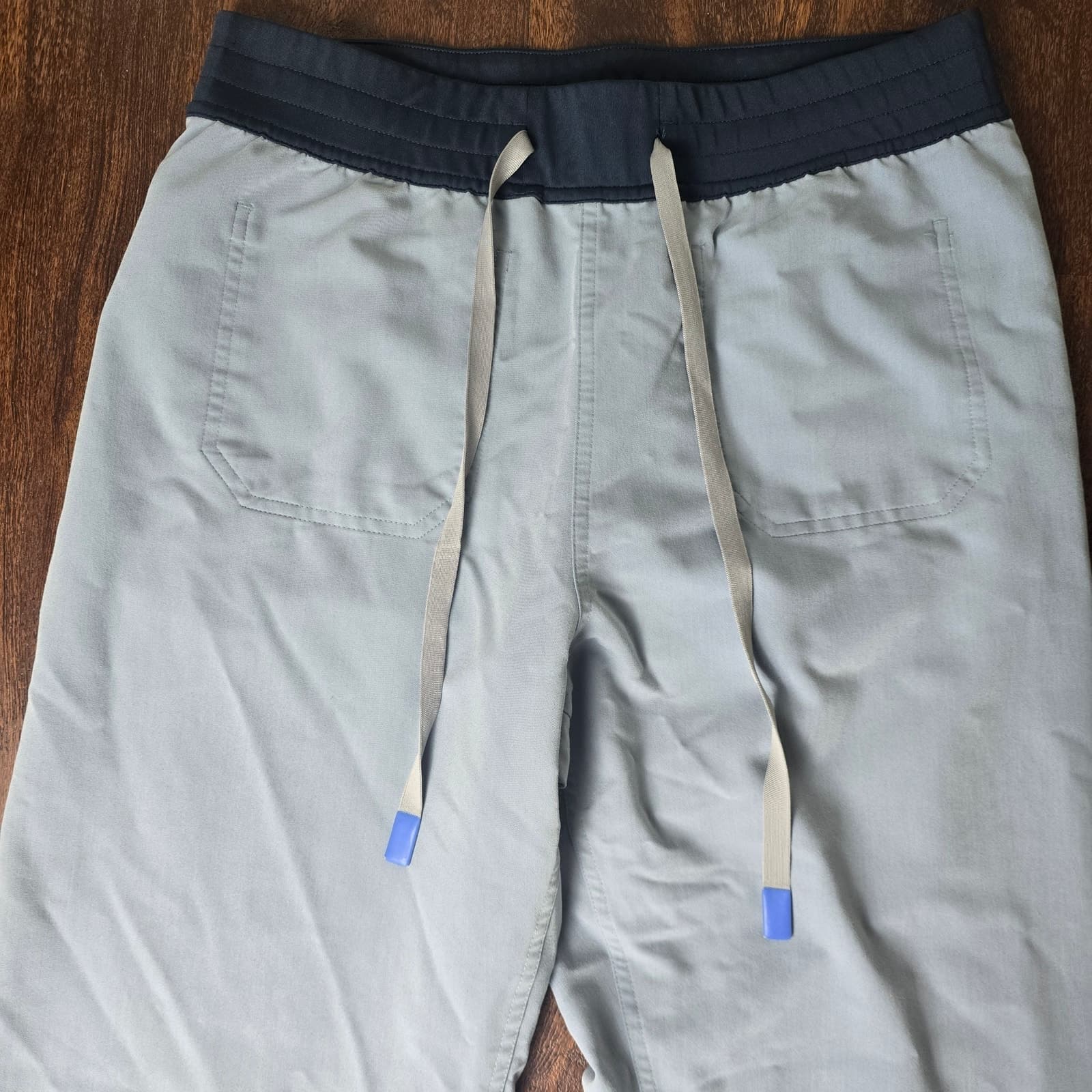 FIGS Women's Reversible Scrub Pants - Desert Sage / Bone - Medium - Thumbnail 6