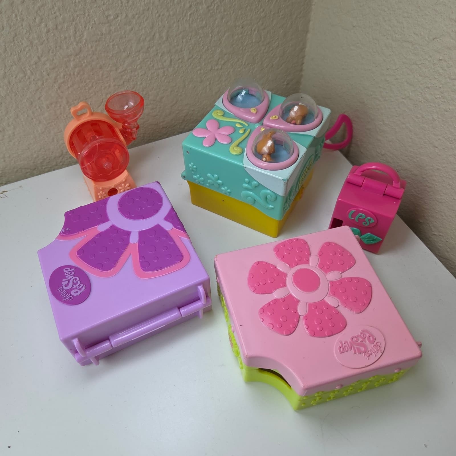 Hasbro Littlest Pet Shop Teeniest Tiniest 3 Pop Up Playset Bundle Bunnies Moer - Thumbnail 10