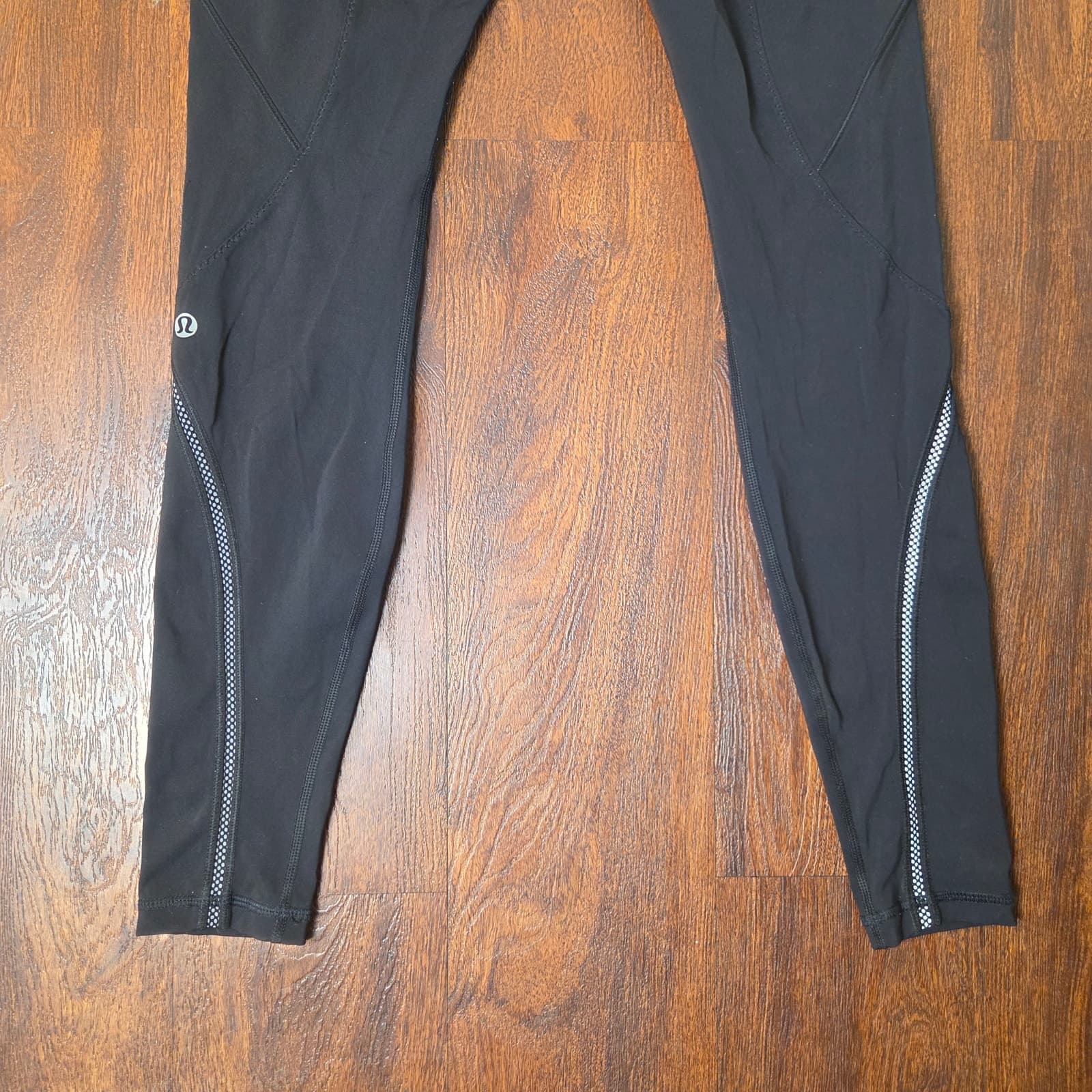 Lululemon Cadence Crusher Tight Black - Size 4 - Style # W5AISS - Thumbnail 9