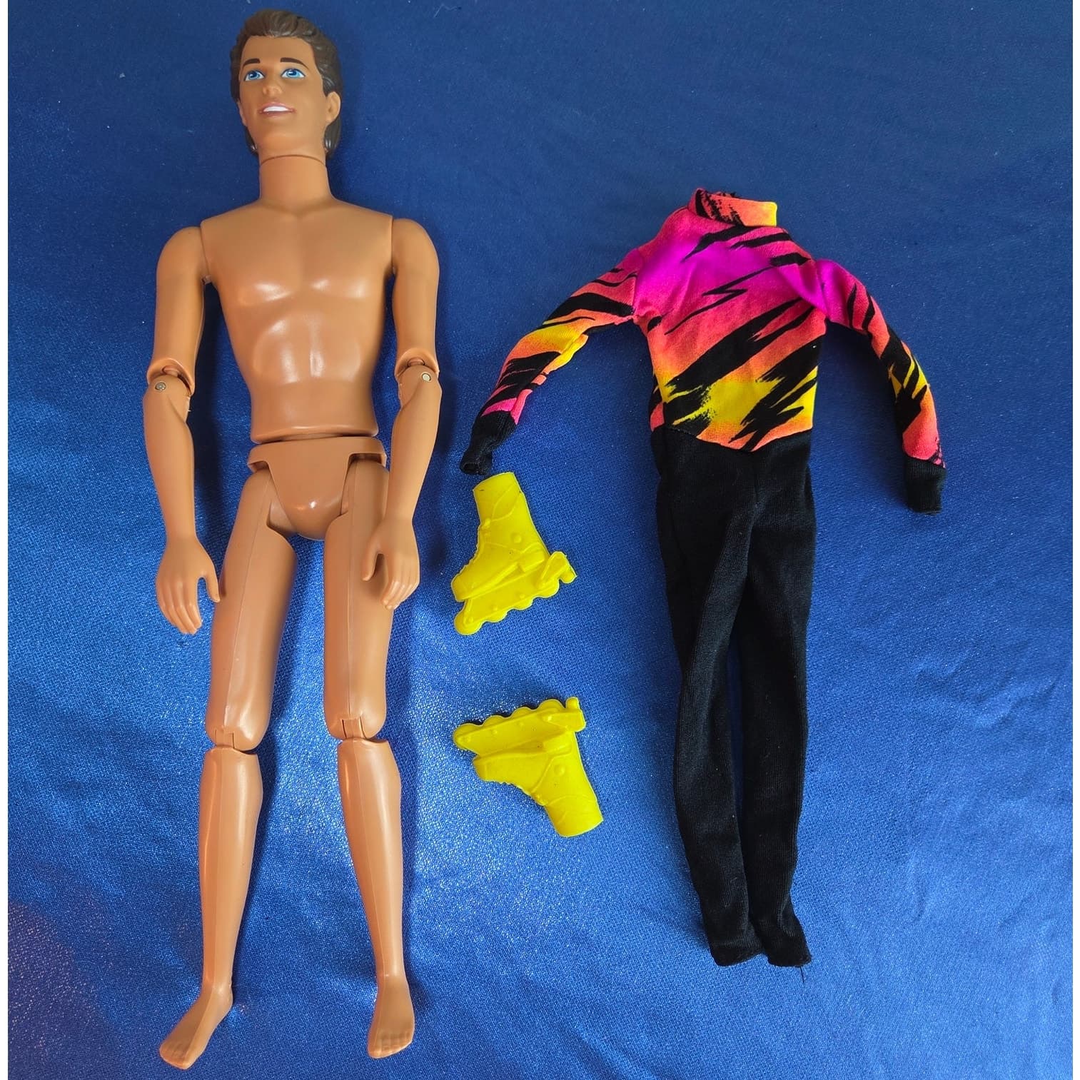 Vintage Barbie 1994 Mattel Hot Skatin' Ken Doll Made to Move Body Outfit Skates - Image 1