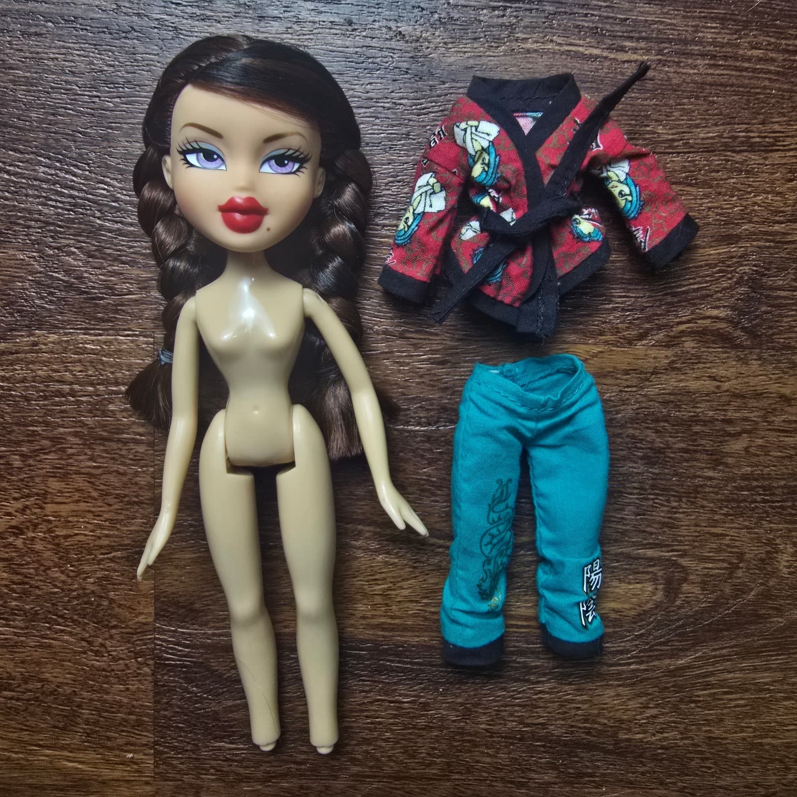 Vintage 2005 Bratz Play Sportz Kickin' Karate Roxxi Doll + Outfit Braids - Thumbnail 4