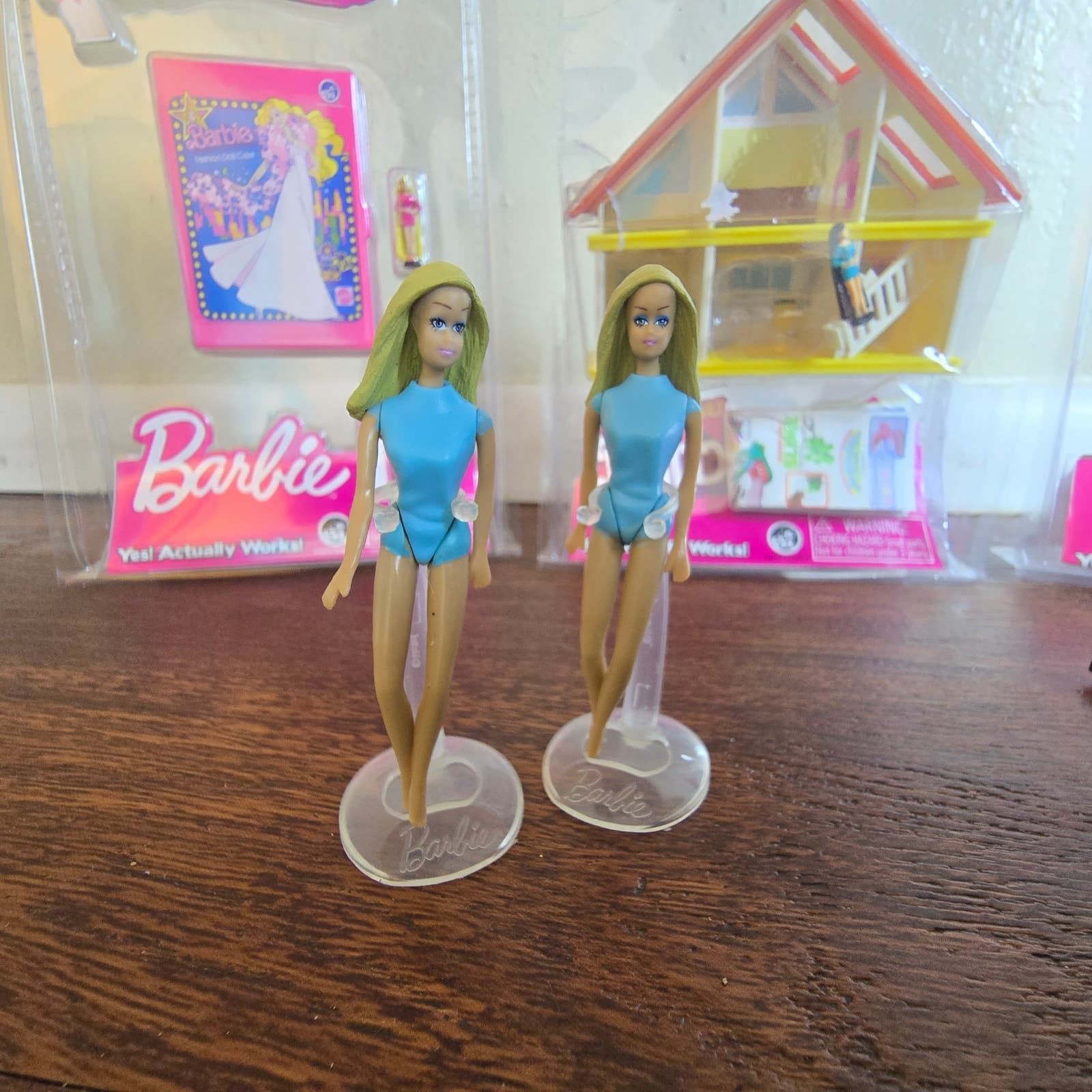 World's Smallest Toys Barbie Bundle Dream House Malibu & Cowgirl Barbie Case - Thumbnail 6